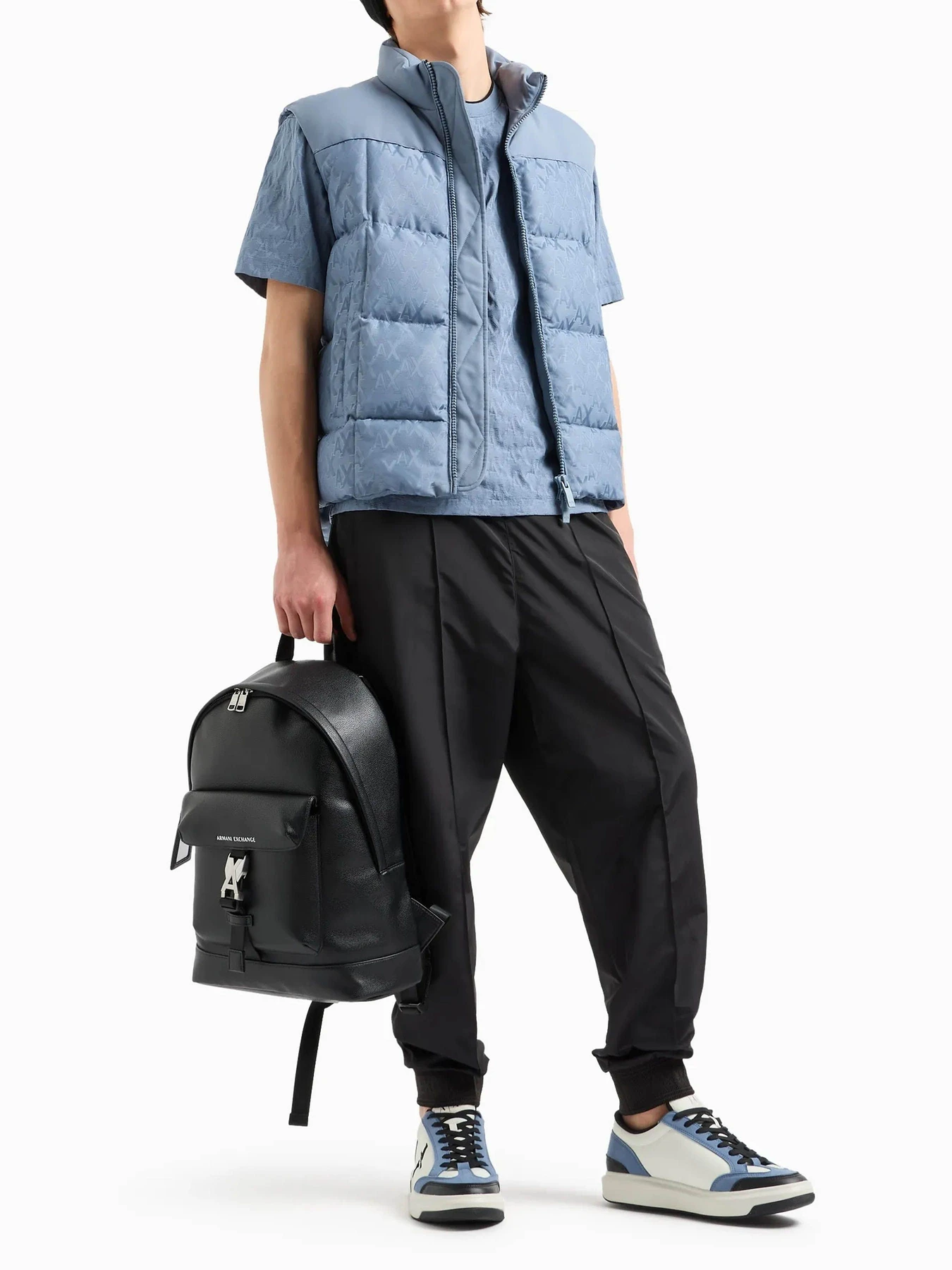 Рюкзаки Armani Exchange модель 952665-4F864-00020 Рюкзаки Armani Exchange модель 952665-4F864-00020 Фото
