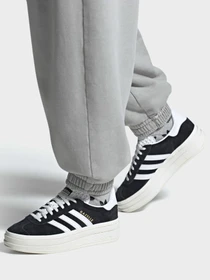 Кроссовки Adidas модель HQ6912 Фото