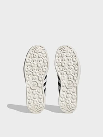 Кроссовки Adidas модель HQ6912 Фото
