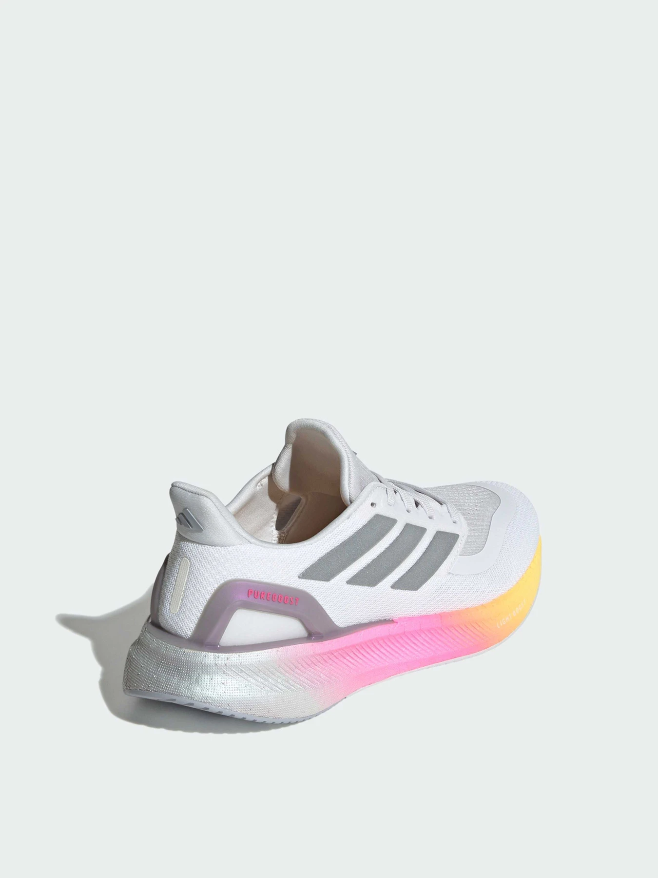 Кроссовки Adidas модель IE0524 Кроссовки Adidas модель IE0524 Фото