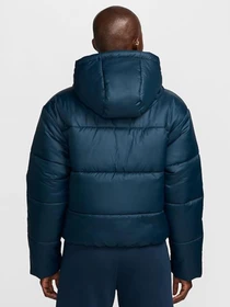 Куртки и дубленки NIKE модель FZ5899-478 Фото