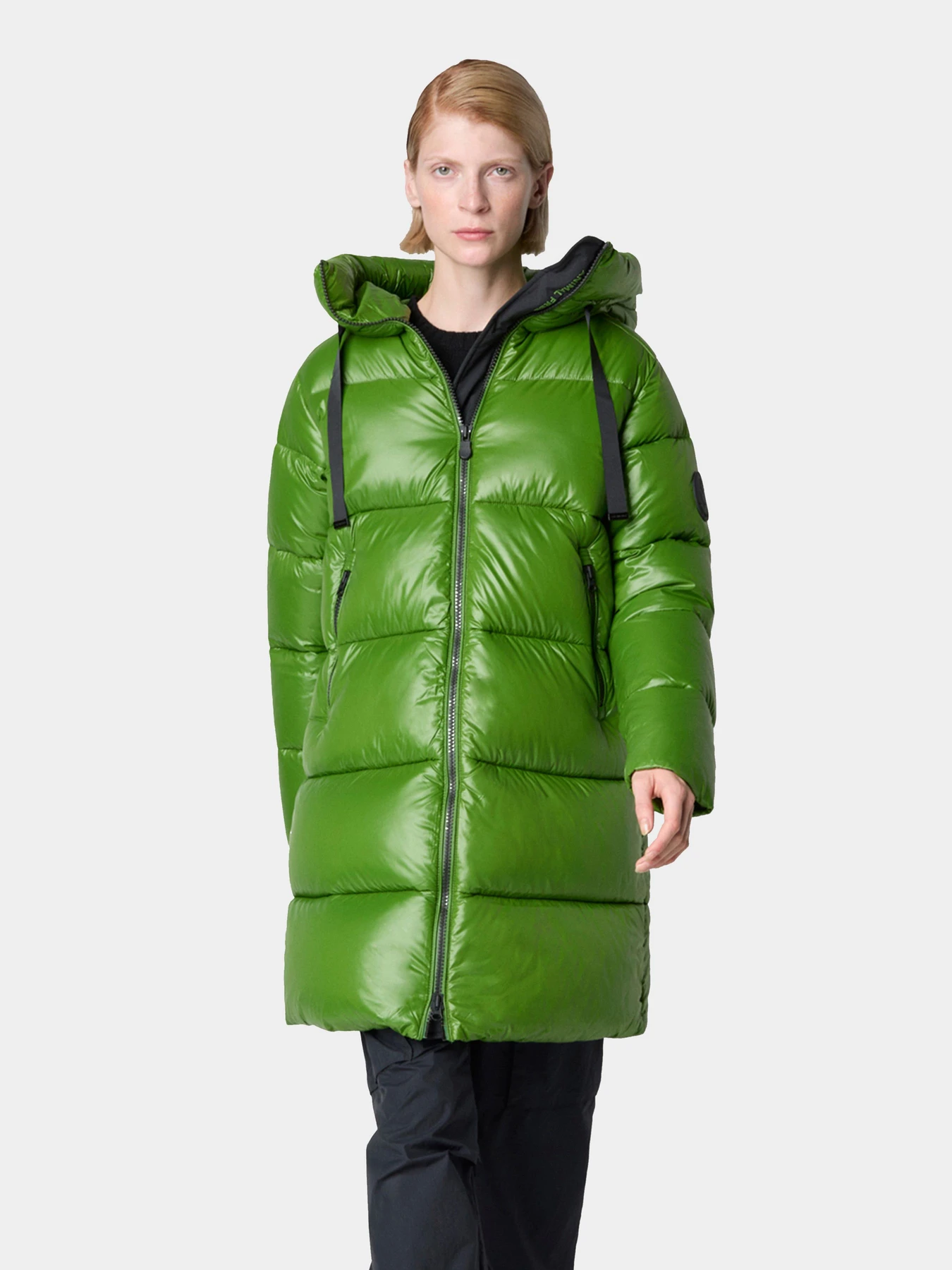 Куртки и дубленки Save the duck модель D45510W-LUCK19-50069-GRASS GREEN Куртки и дубленки Save the duck модель D45510W-LUCK19-50069-GRASS GREEN Фото