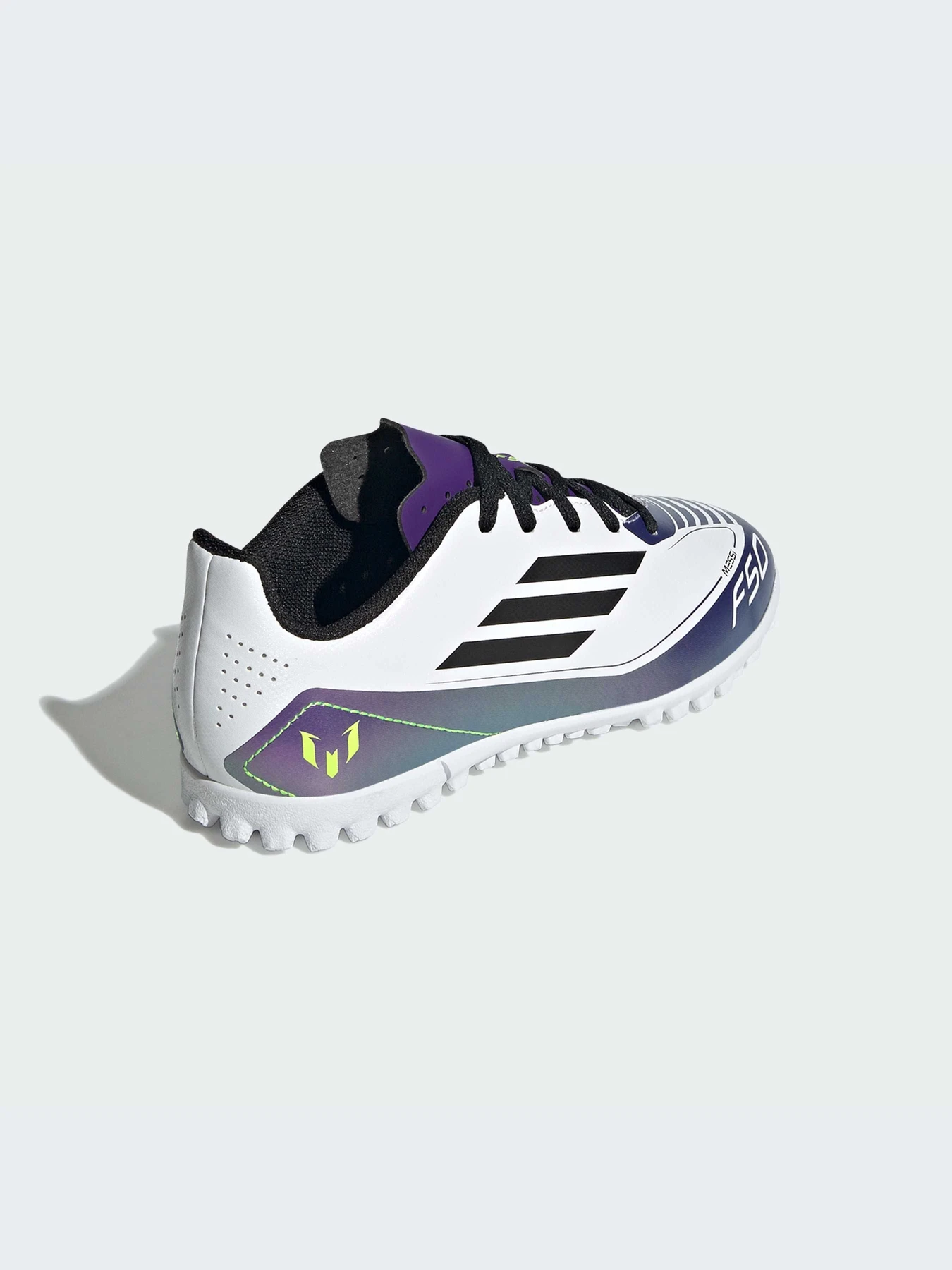 Кроссовки Adidas модель IE9090-KZ Кроссовки Adidas модель IE9090-KZ Фото