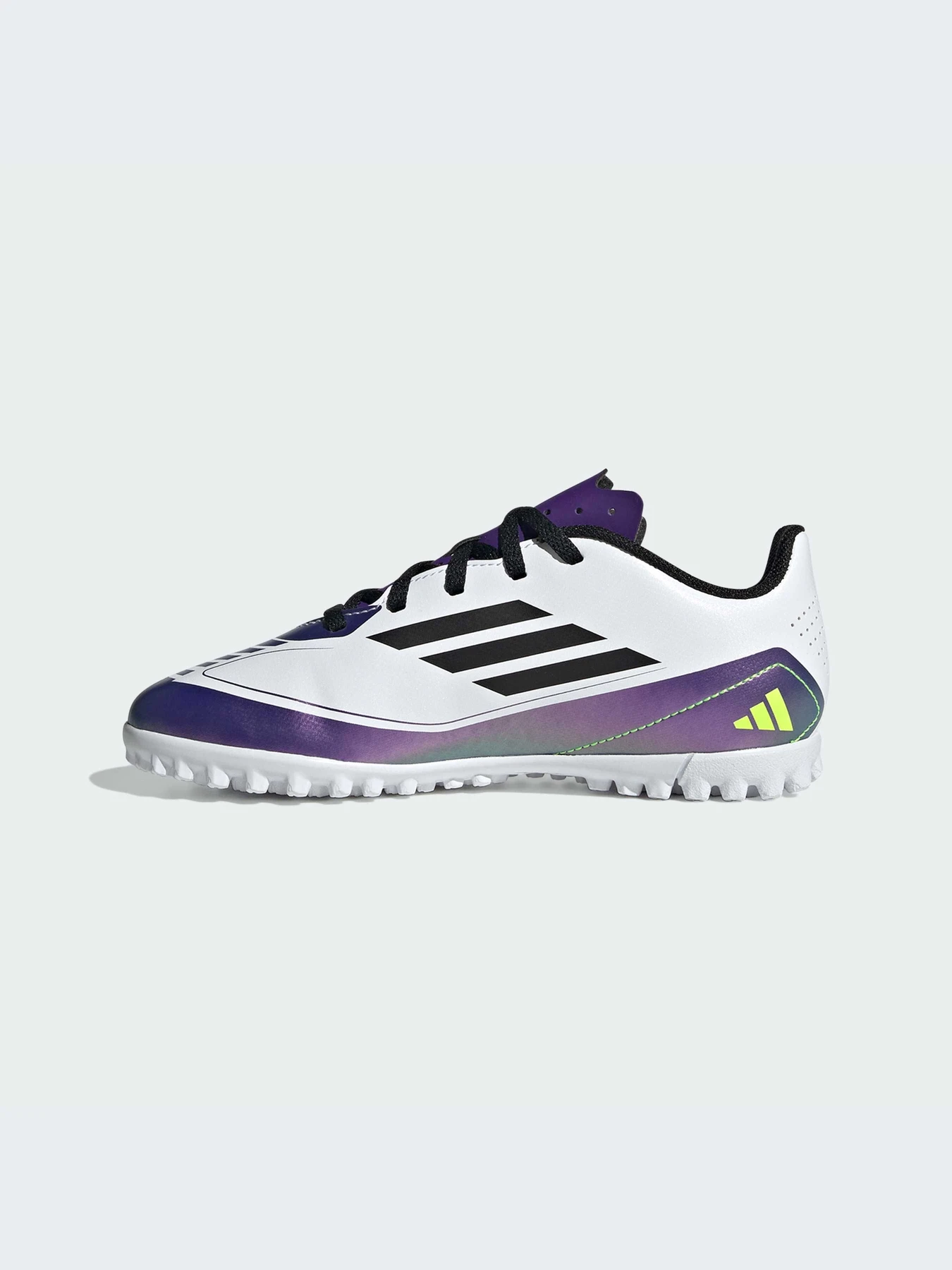 Кроссовки Adidas модель IE9090-KZ Кроссовки Adidas модель IE9090-KZ Фото