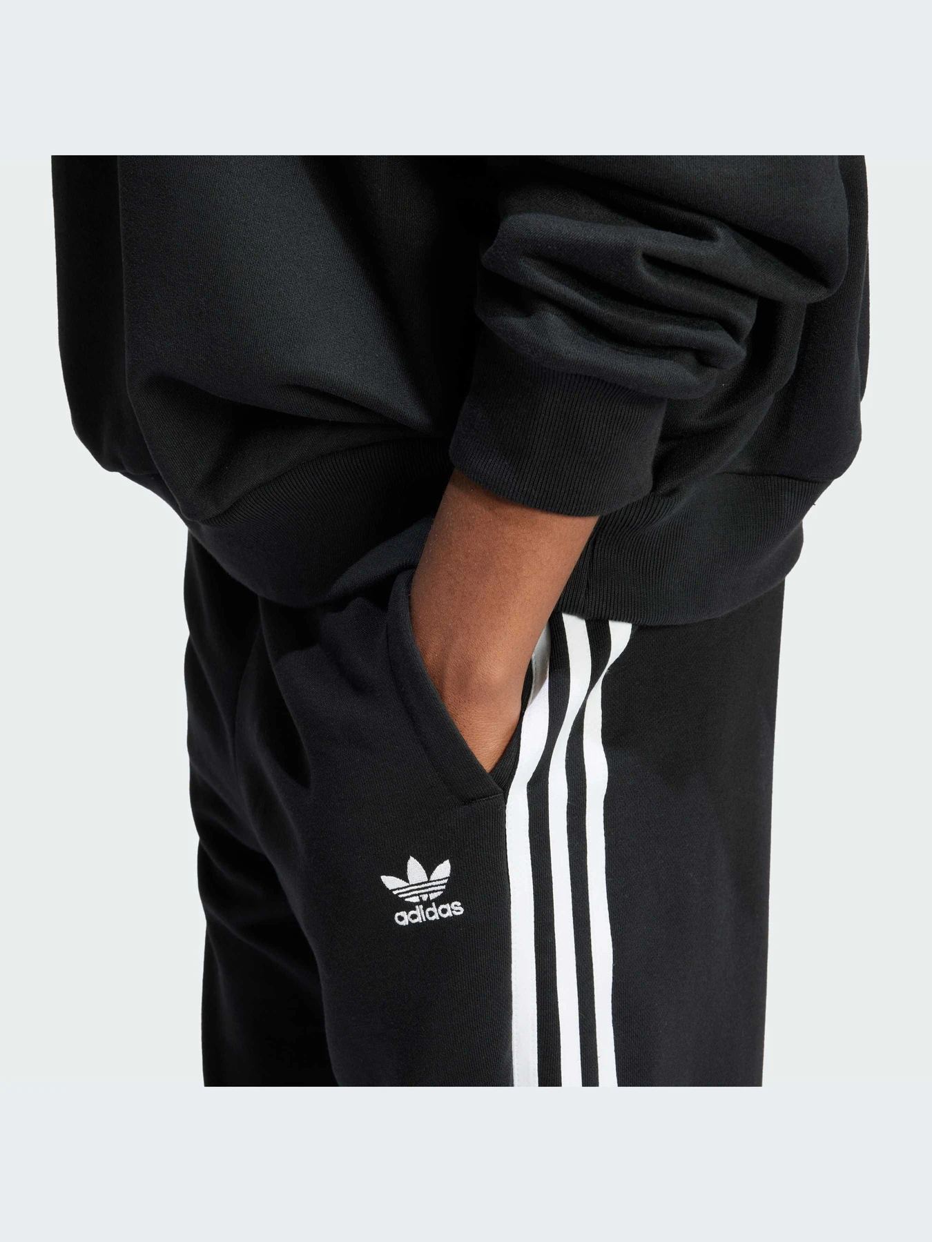 Брюки Adidas модель IU2413-KZ Брюки Adidas модель IU2413-KZ Фото