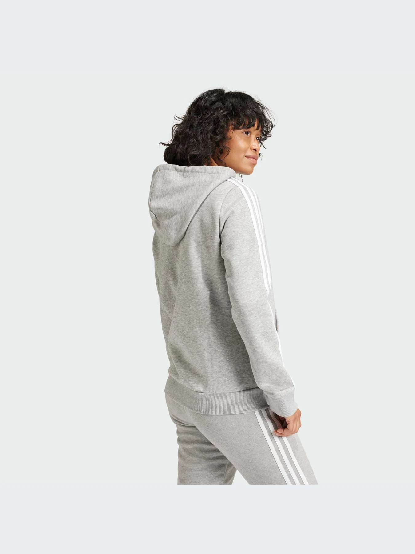 Худи и свитшоты Adidas модель GV6021-KZ Худи и свитшоты Adidas модель GV6021-KZ Фото