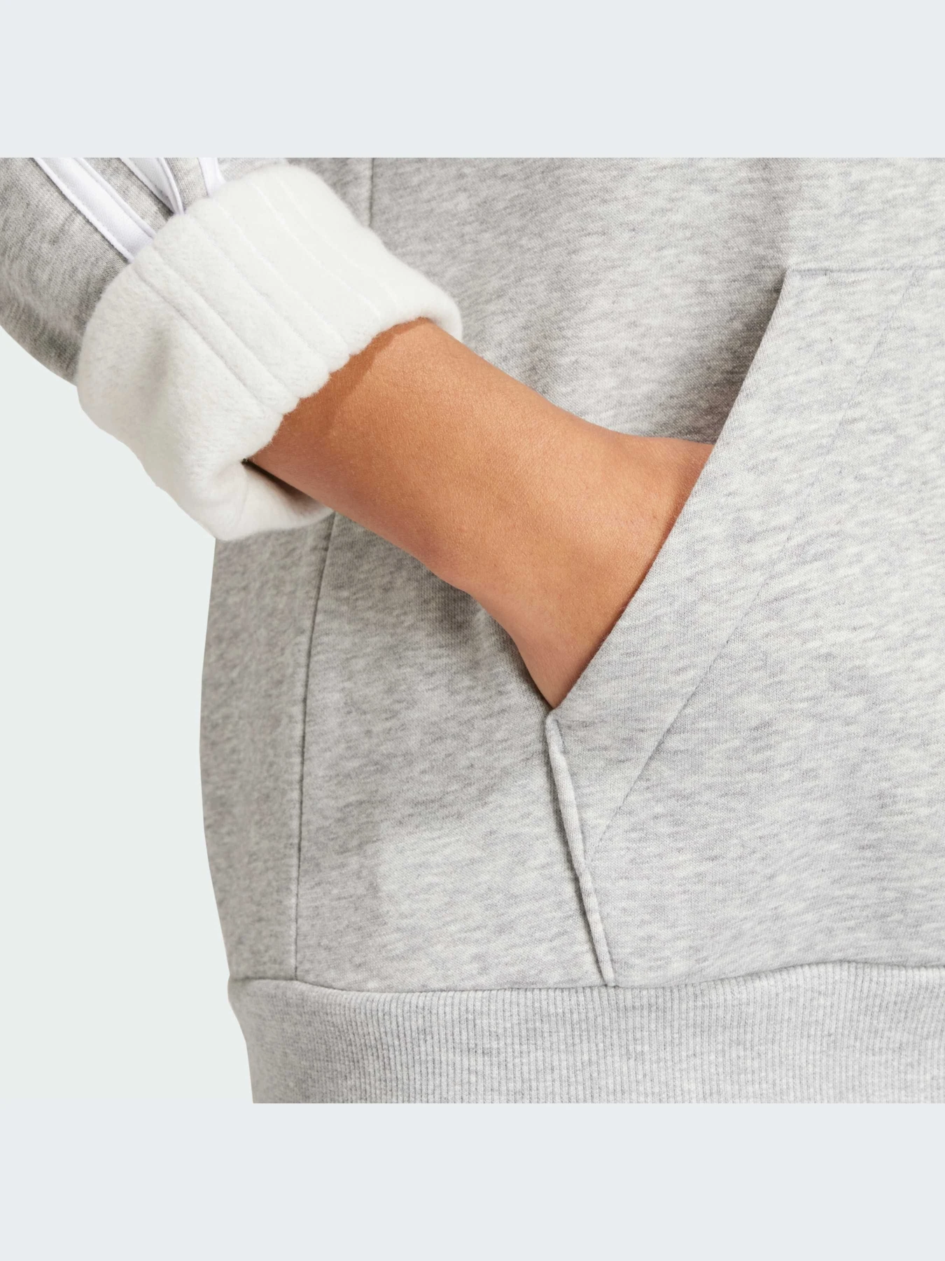 Худи и свитшоты Adidas модель GV6021-KZ Худи и свитшоты Adidas модель GV6021-KZ Фото