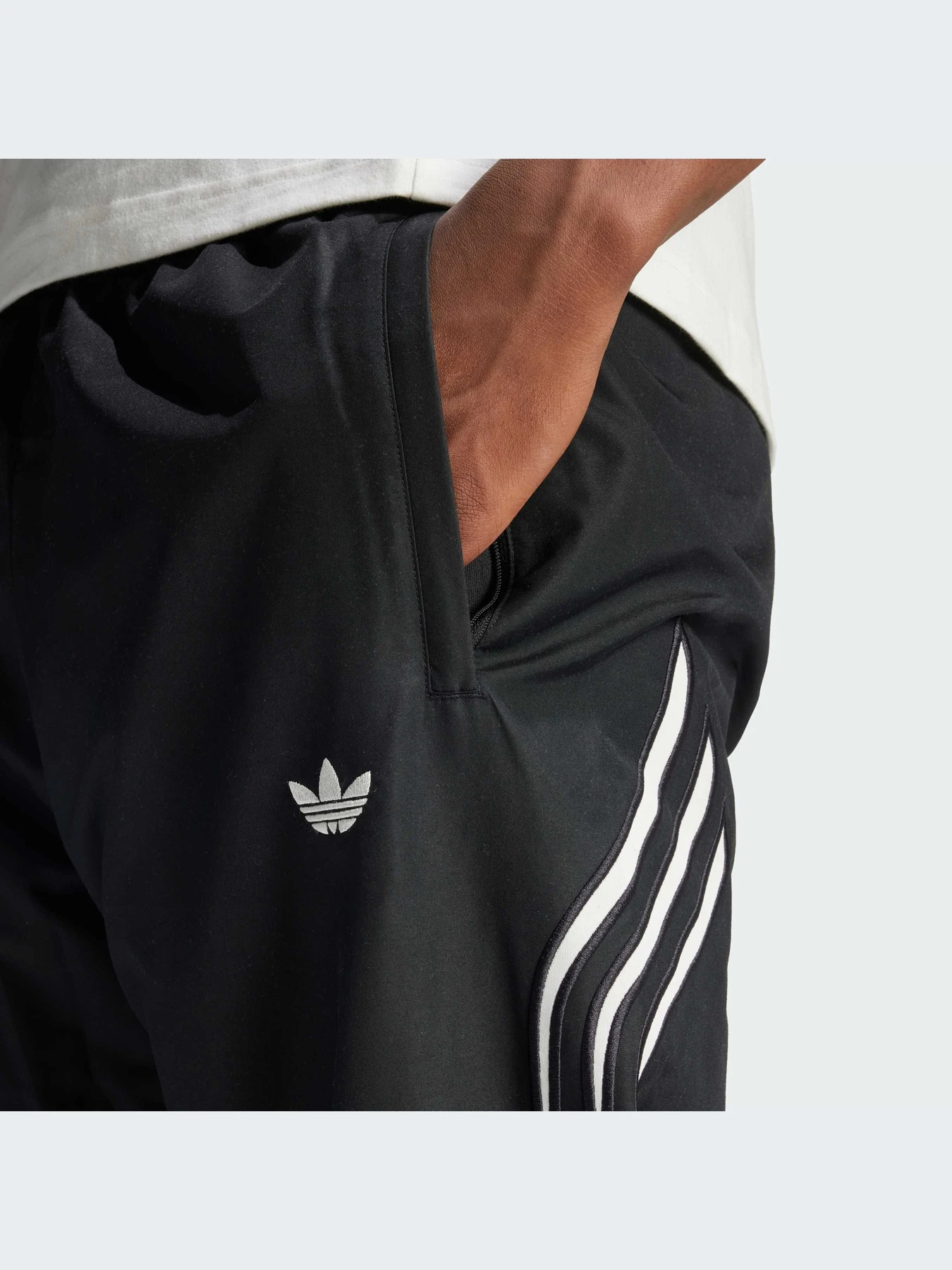 Брюки Adidas модель IX6723-KZ Брюки Adidas модель IX6723-KZ Фото
