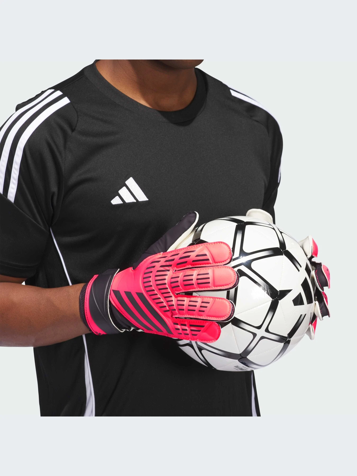 Перчатки для спорта Adidas Predator модель IX3871-KZ Перчатки для спорта Adidas Predator модель IX3871-KZ Фото