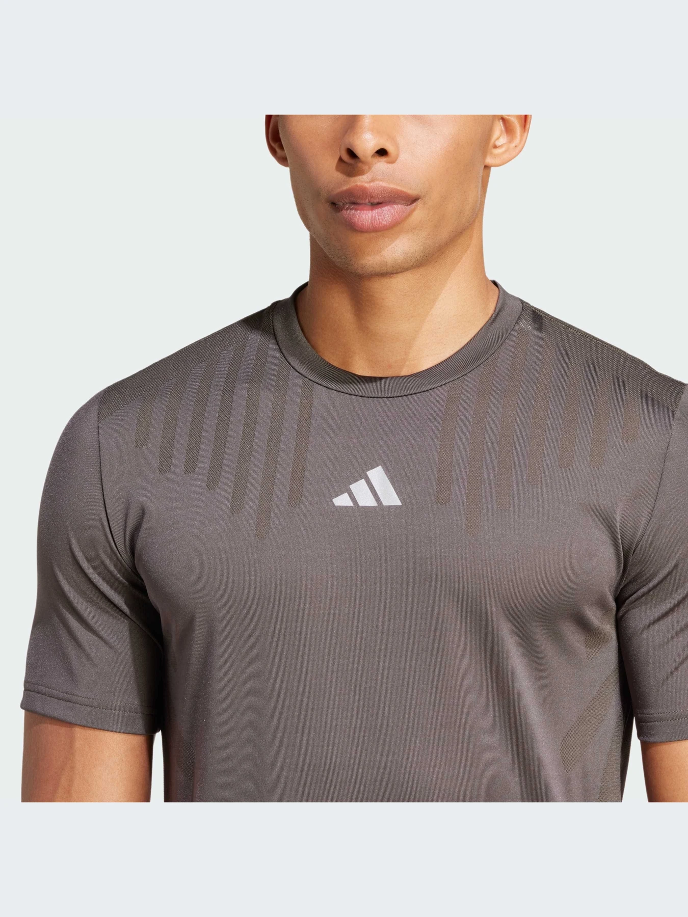 Футболки и поло Adidas модель IX9103-KZ Футболки и поло Adidas модель IX9103-KZ Фото