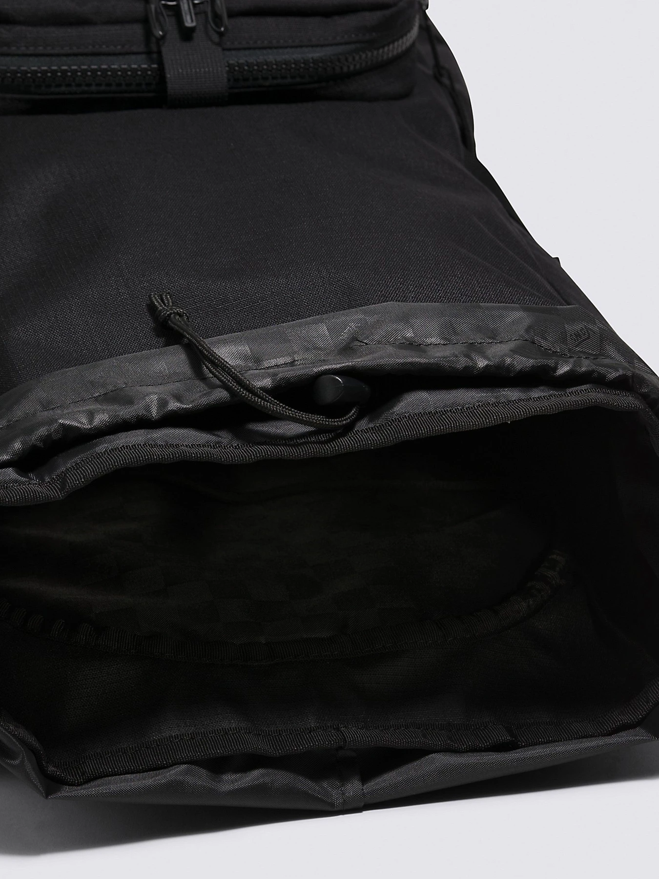 Рюкзаки Vans модель VN000HRFBLK1 Рюкзаки Vans модель VN000HRFBLK1 Фото