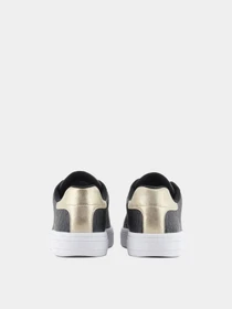 Кроссовки Armani Exchange модель XDX165-XV891-T780 Фото