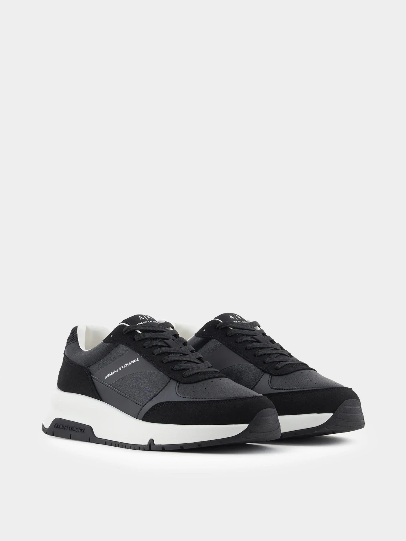 Кроссовки Armani Exchange модель XUX225-XV862-K001 Кроссовки Armani Exchange модель XUX225-XV862-K001 Фото