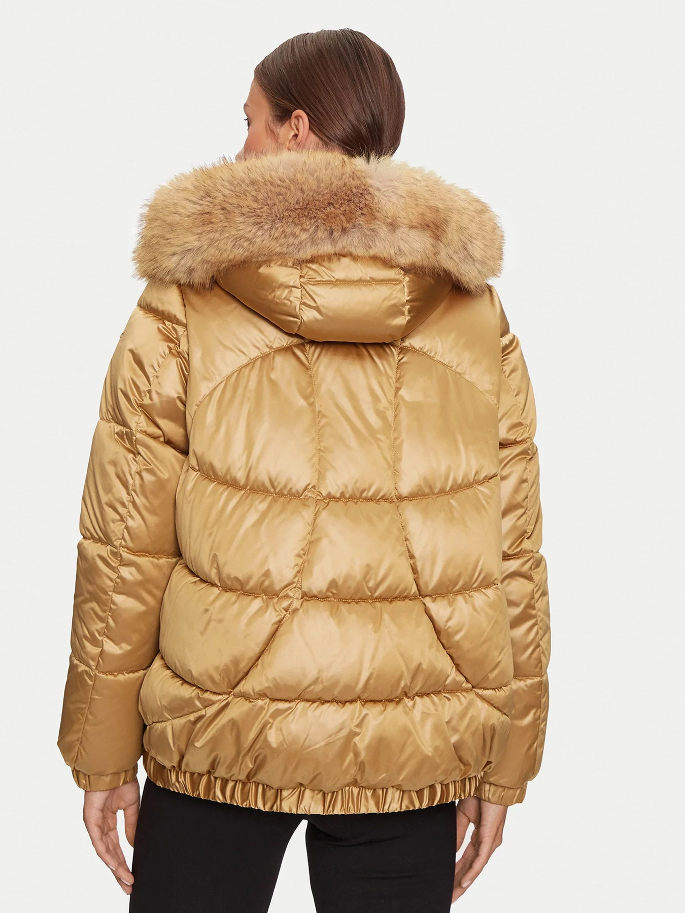 Куртки и дубленки Geox модель W4628S-T2843-F5233 Куртки и дубленки Geox модель W4628S-T2843-F5233 Фото