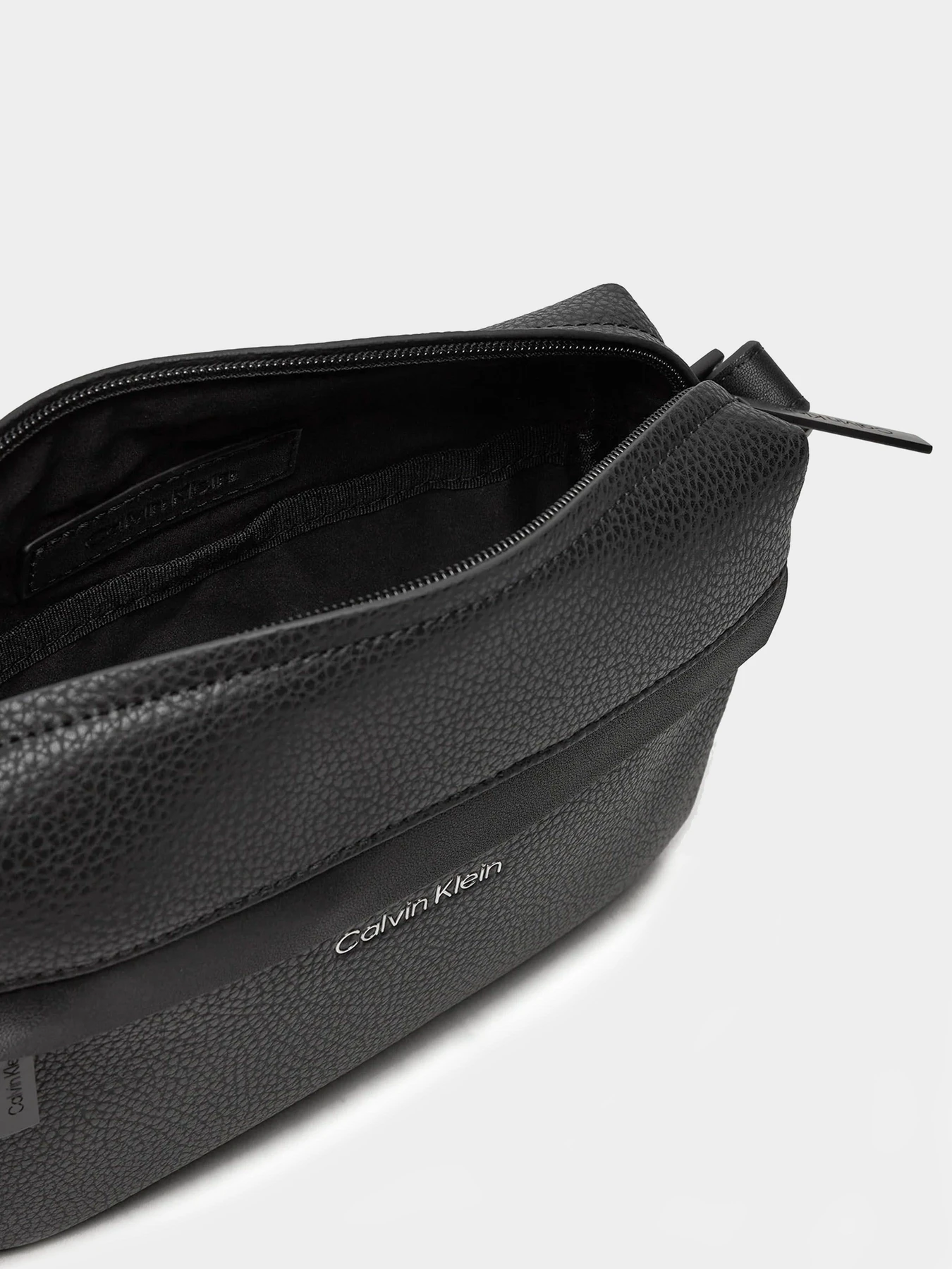Сумки Calvin Klein модель K50K512203-BEH Сумки Calvin Klein модель K50K512203-BEH Фото