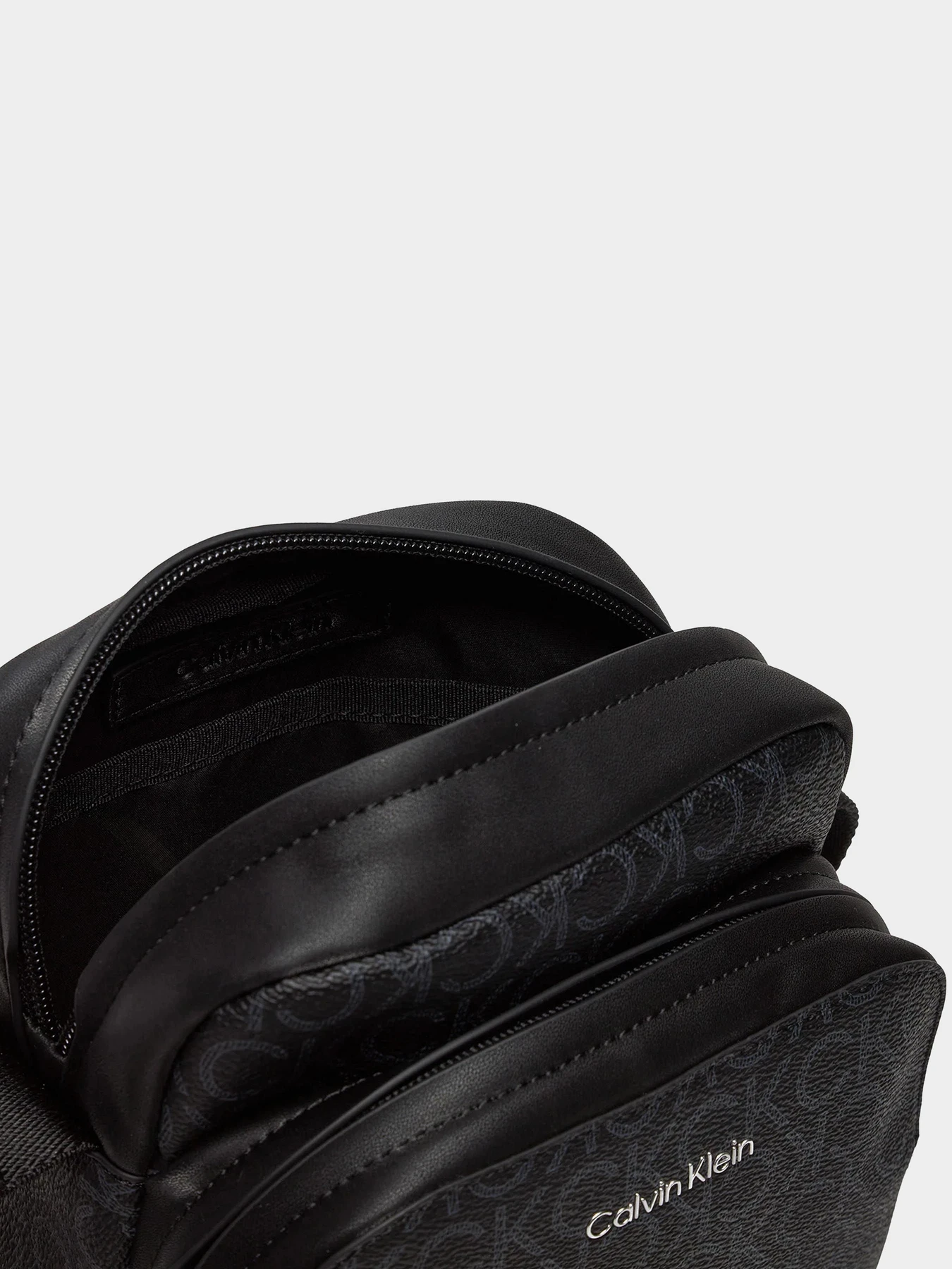 Сумки Calvin Klein модель K50K512199-0GJ Сумки Calvin Klein модель K50K512199-0GJ Фото