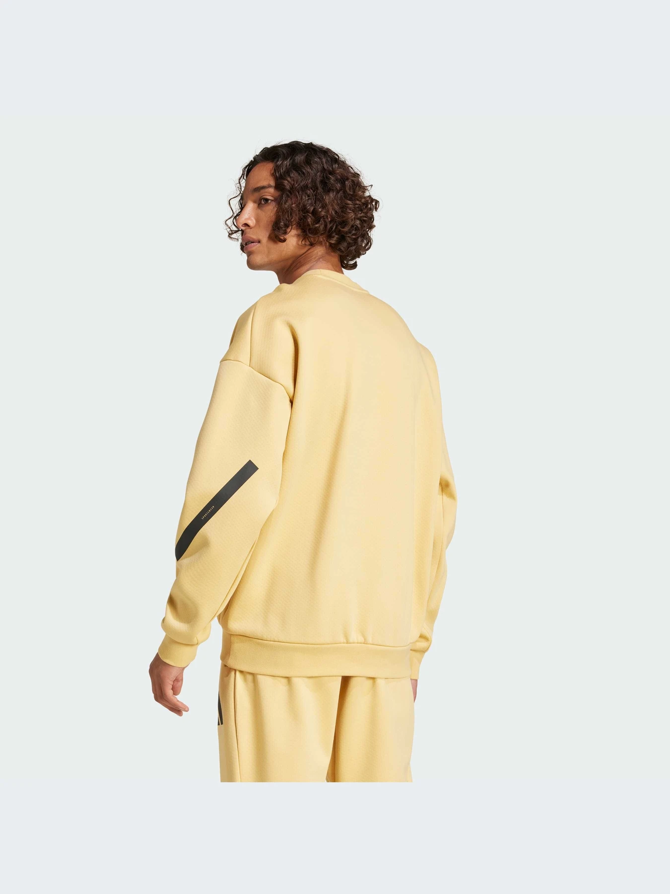 Худи и свитшоты Adidas ZNE модель JJ4896-KZ Худи и свитшоты Adidas ZNE модель JJ4896-KZ Фото