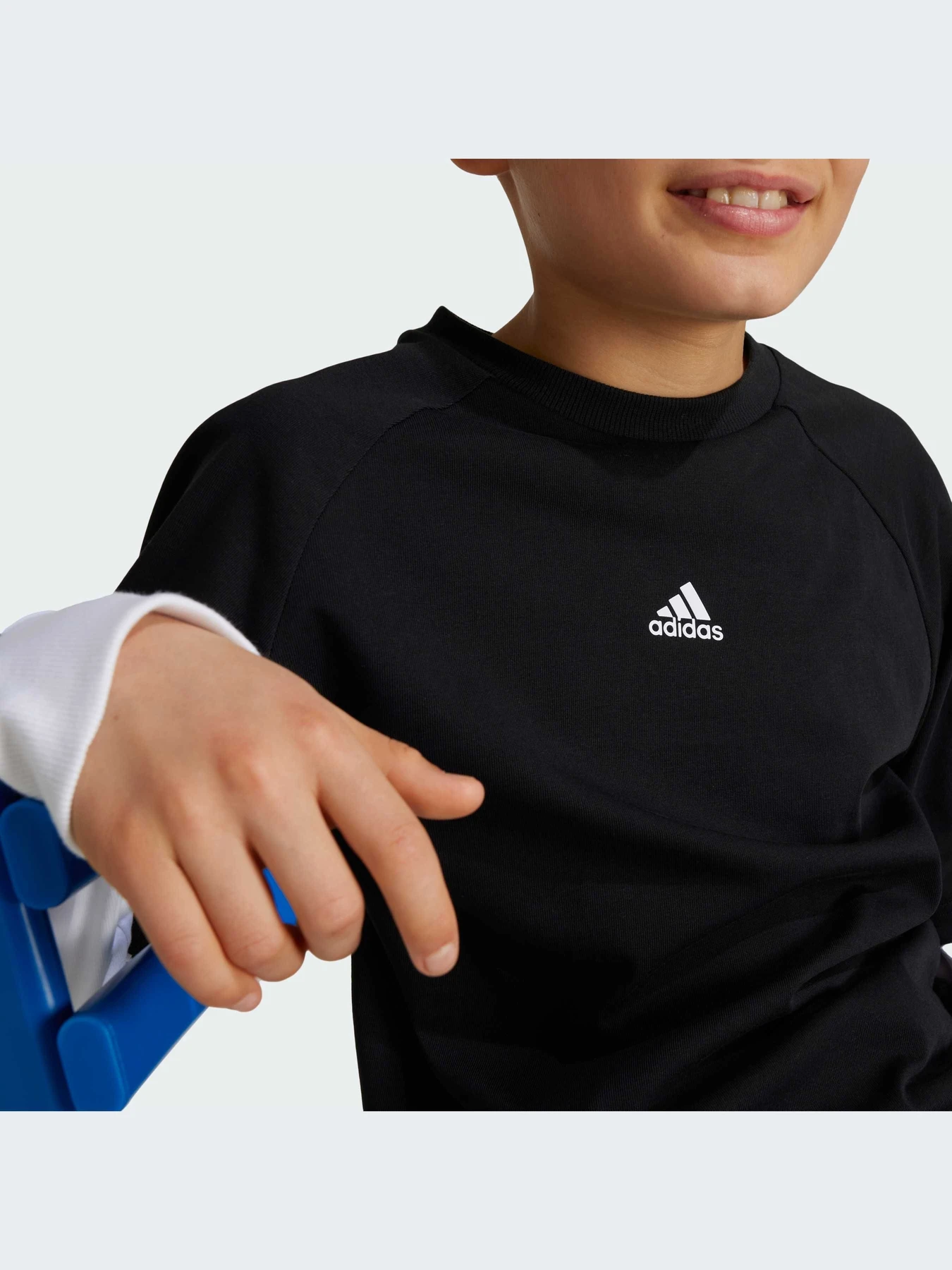 Худи и свитшоты Adidas модель IV7049-KZ Худи и свитшоты Adidas модель IV7049-KZ Фото