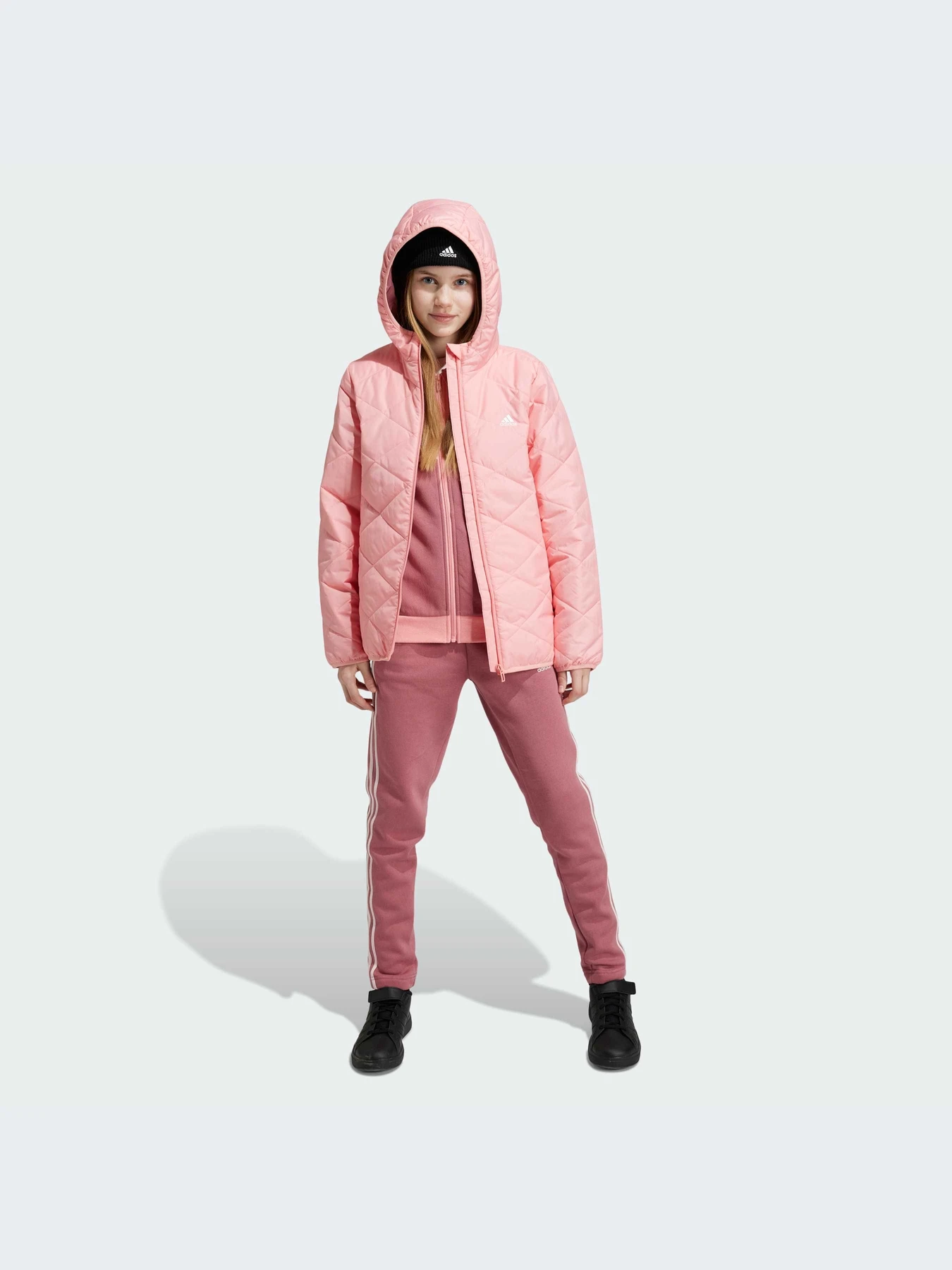 Куртки и дубленки Adidas модель JF4344-KZ Куртки и дубленки Adidas модель JF4344-KZ Фото
