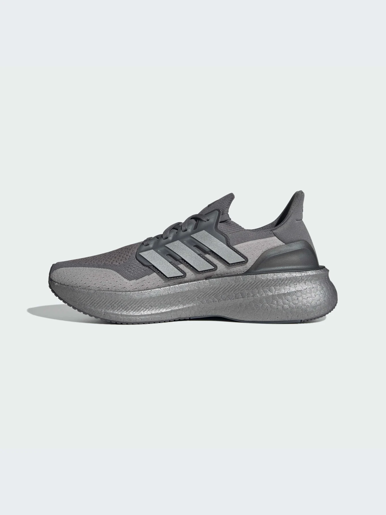 Кроссовки Adidas Ultraboost модель IF1483-KZ Кроссовки Adidas Ultraboost модель IF1483-KZ Фото