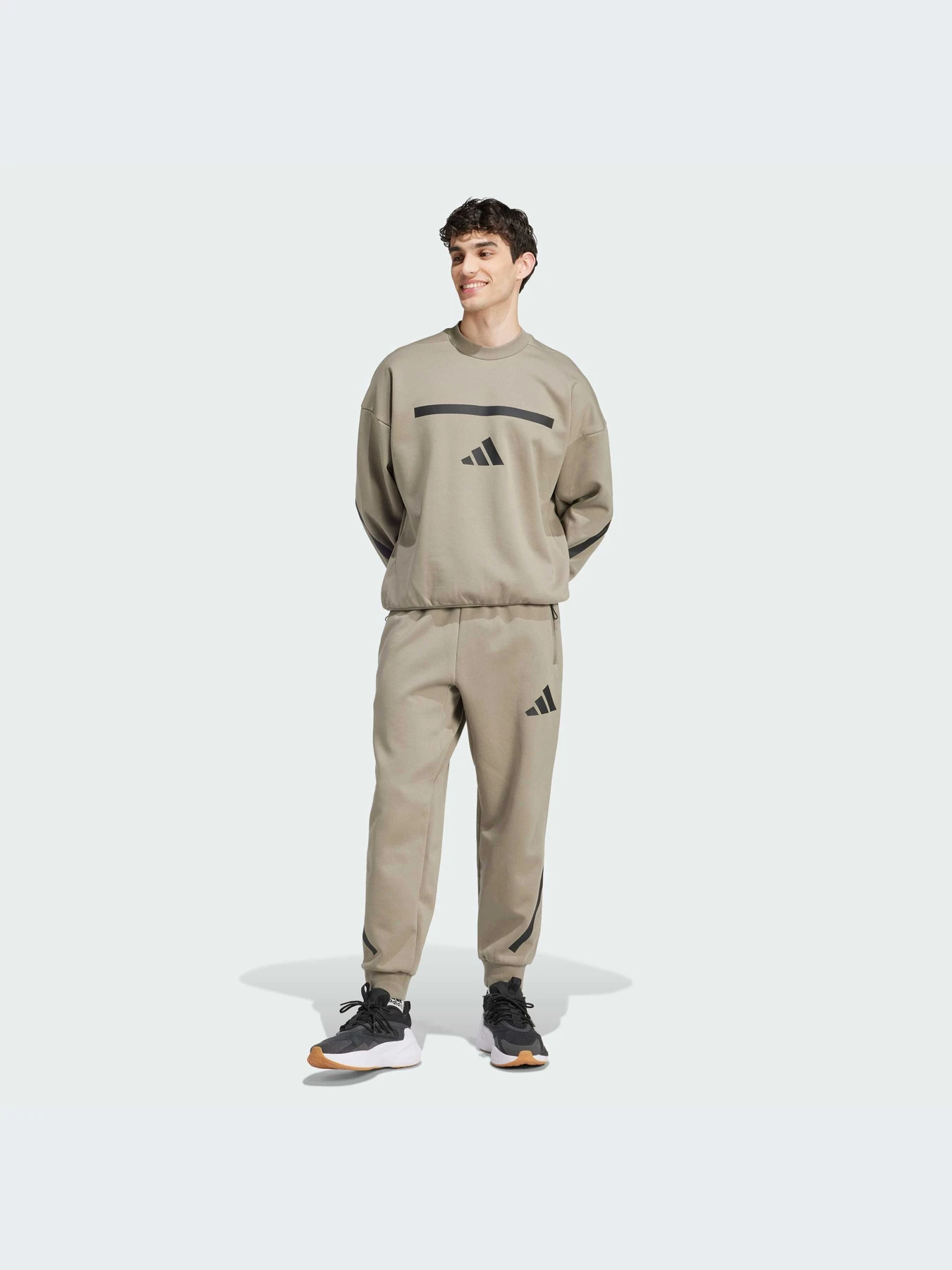 Худи и свитшоты Adidas ZNE модель JE3076-KZ Худи и свитшоты Adidas ZNE модель JE3076-KZ Фото