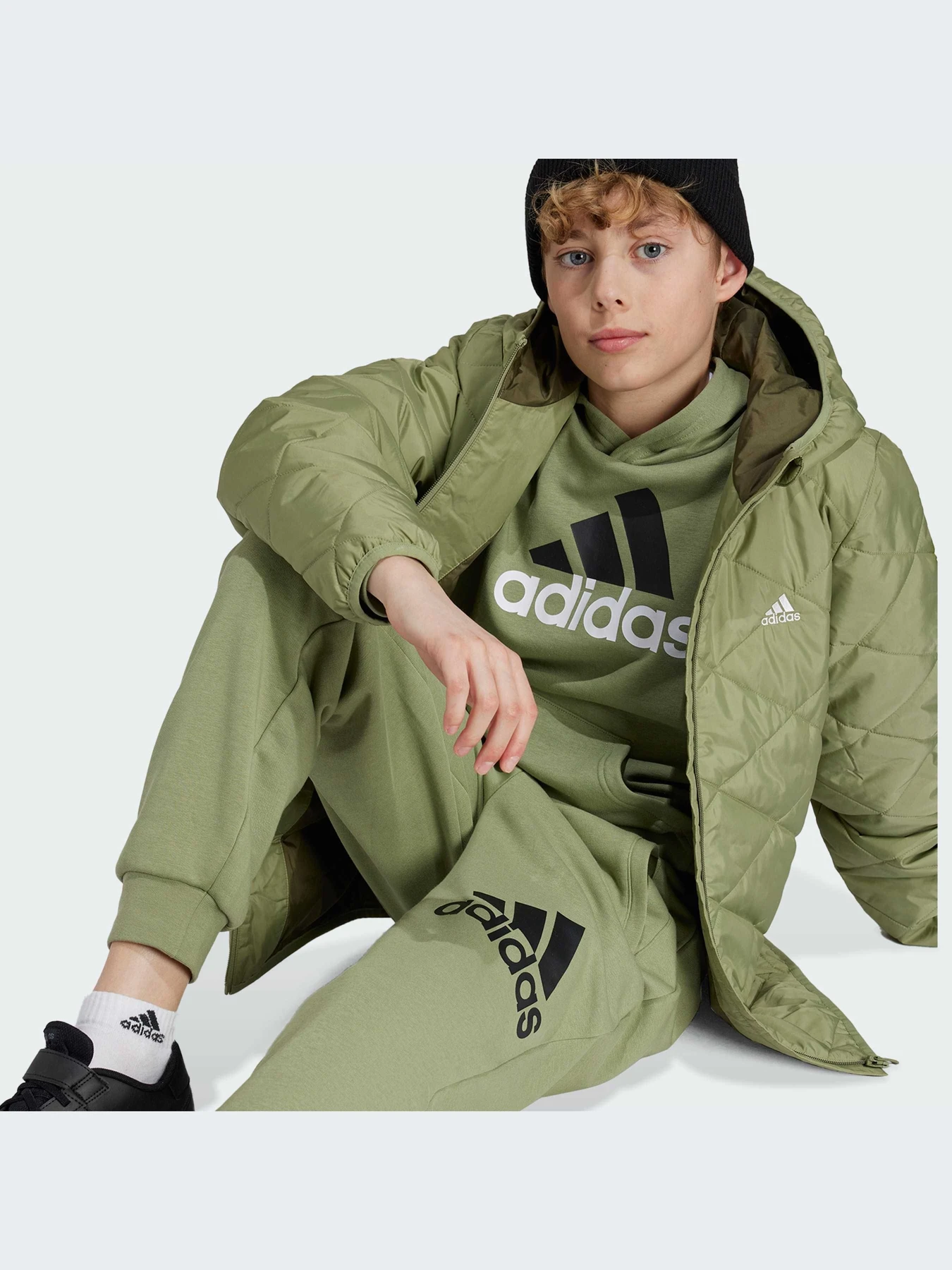 Куртки и дубленки Adidas модель JF4343-KZ Куртки и дубленки Adidas модель JF4343-KZ Фото