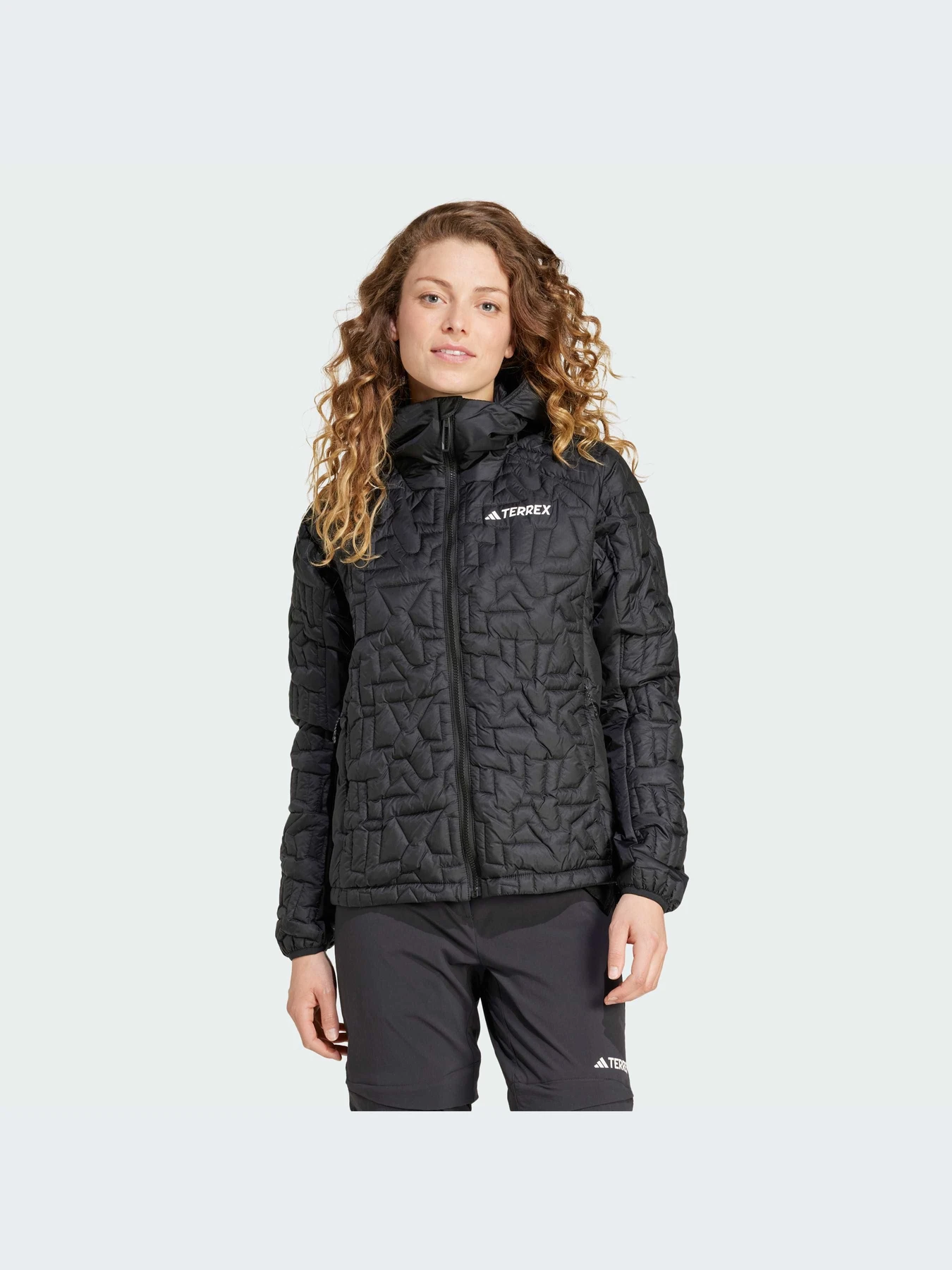Куртки и дубленки Adidas модель IT3229-KZ Куртки и дубленки Adidas модель IT3229-KZ Фото