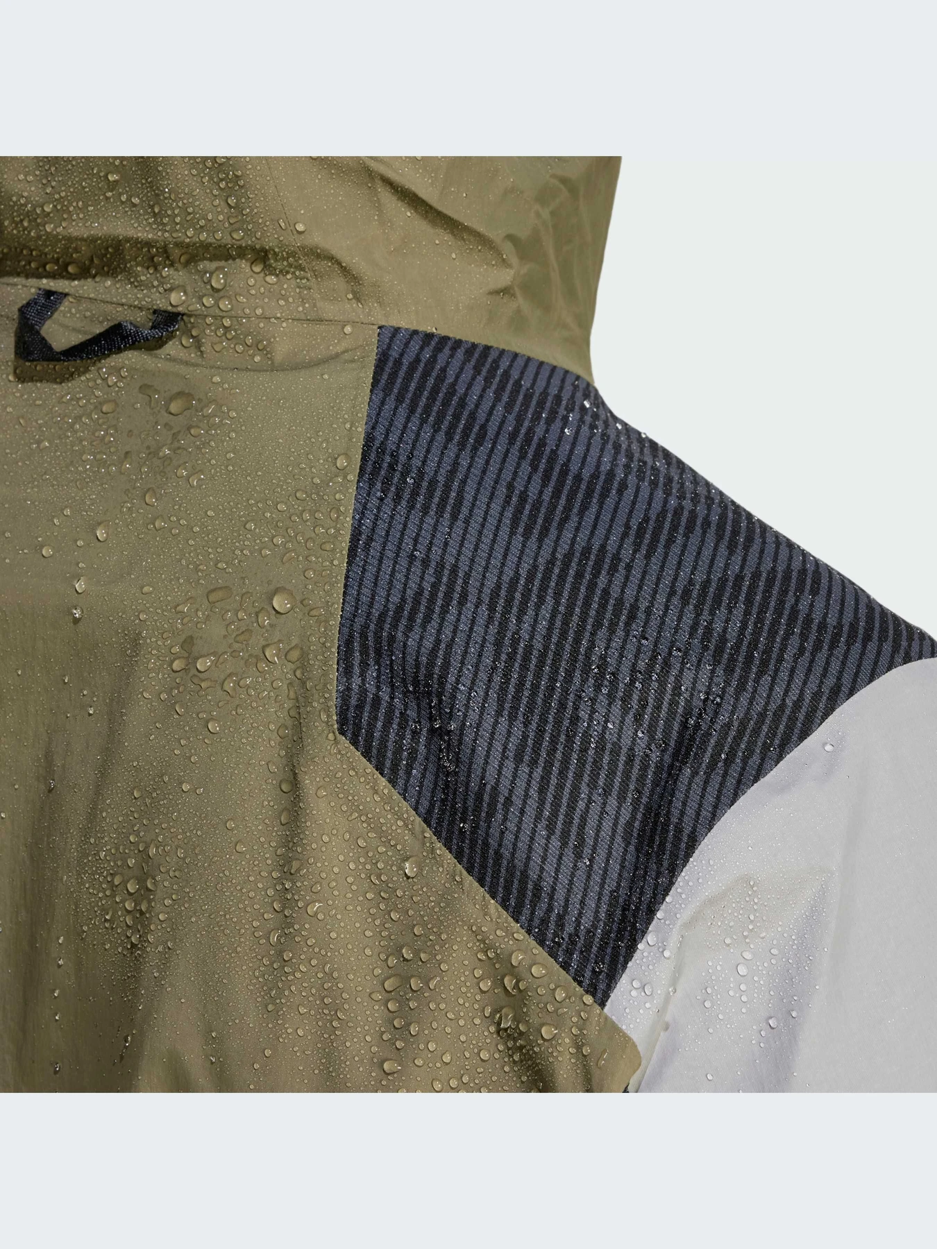 Куртки и дубленки Adidas модель IW8876-KZ Куртки и дубленки Adidas модель IW8876-KZ Фото