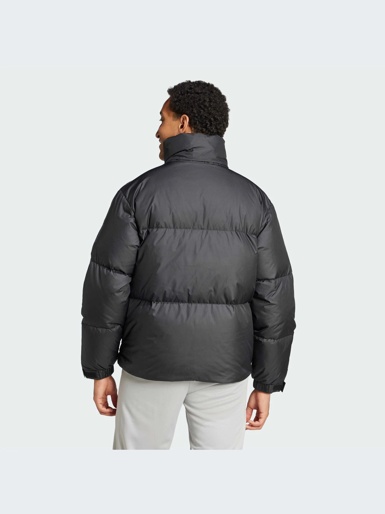 Куртки и дубленки Adidas модель IV9776-KZ Куртки и дубленки Adidas модель IV9776-KZ Фото