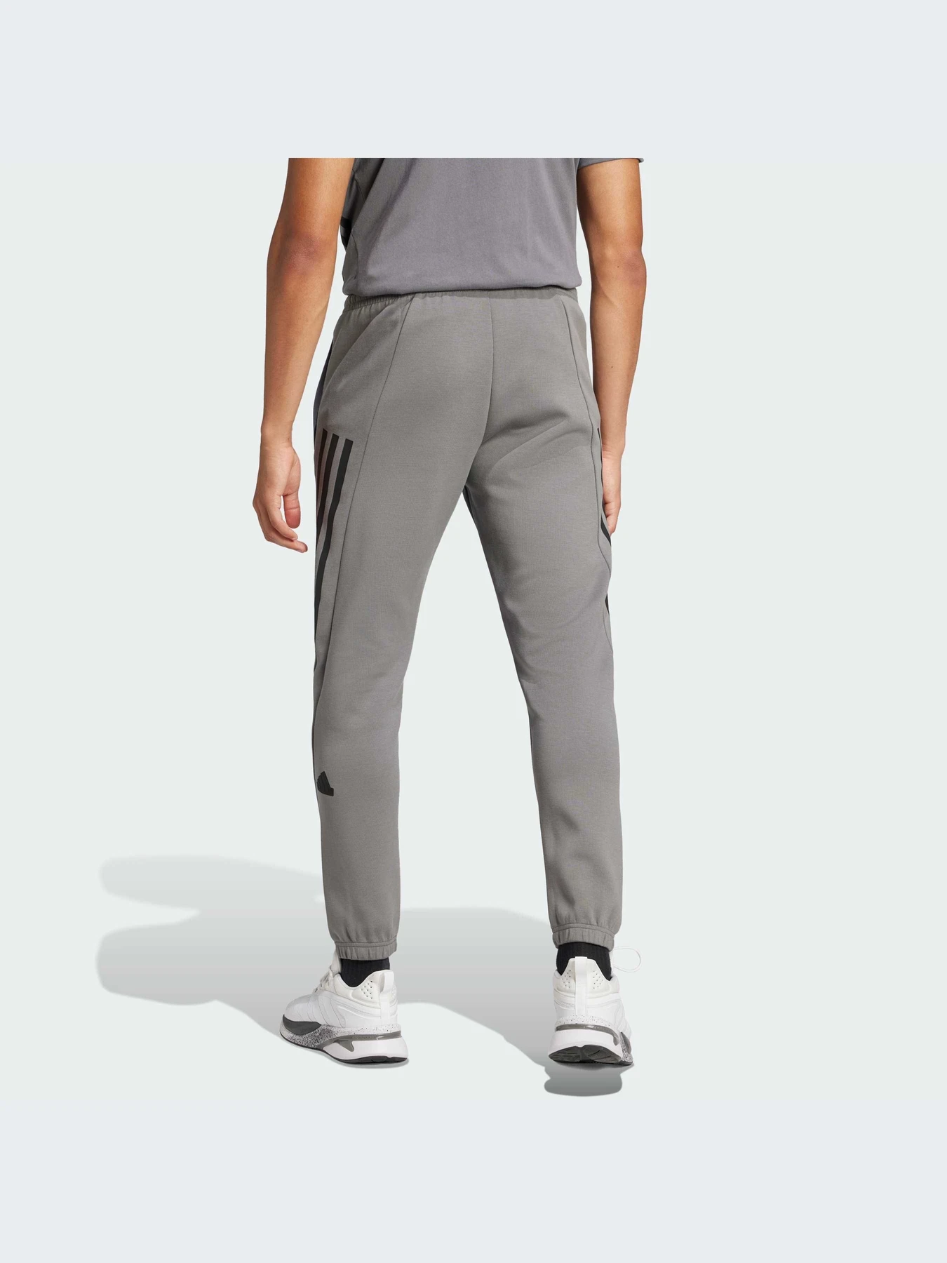 Брюки Adidas модель IW8535-KZ Брюки Adidas модель IW8535-KZ Фото