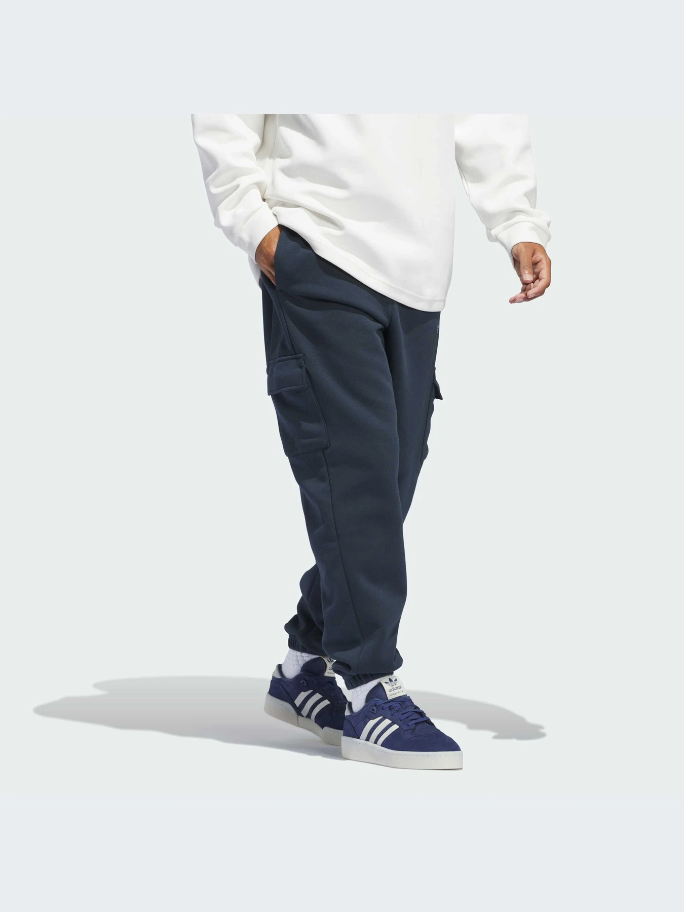 Брюки Adidas модель IY7384-KZ Брюки Adidas модель IY7384-KZ Фото