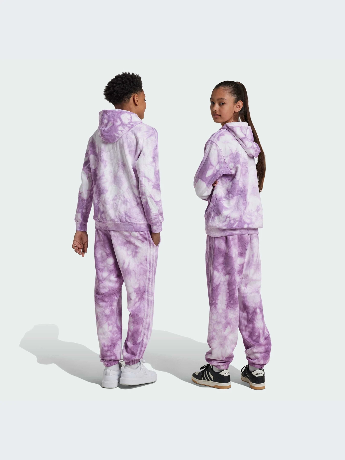 Брюки Adidas модель IY7840-KZ Брюки Adidas модель IY7840-KZ Фото