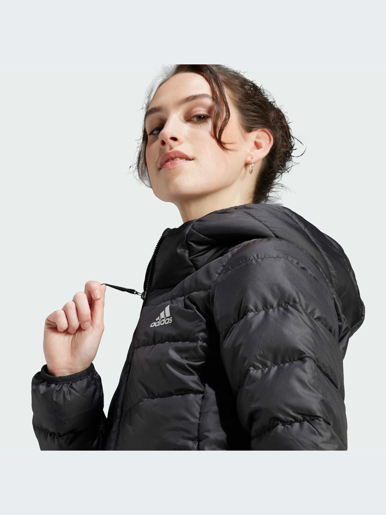 Куртки и дубленки Adidas модель HZ5724-KZ Куртки и дубленки Adidas модель HZ5724-KZ Фото