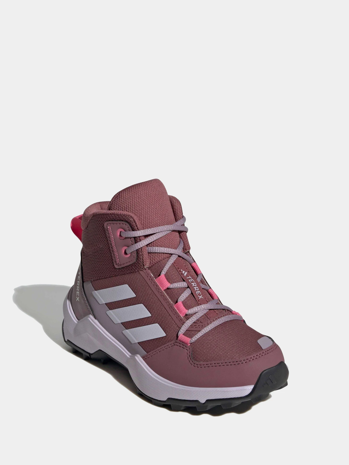 Ботинки и сапоги Adidas модель IF6524 Ботинки и сапоги Adidas модель IF6524 Фото