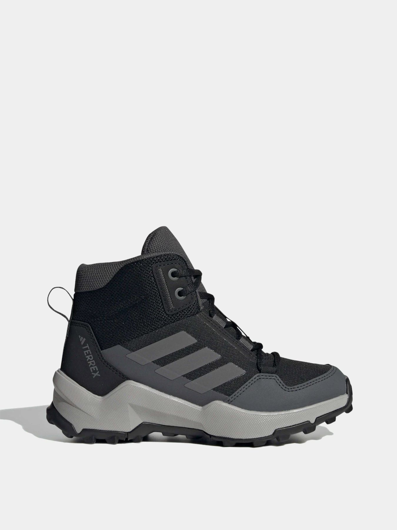 Ботинки и сапоги Adidas модель IF6520 Ботинки и сапоги Adidas модель IF6520 Фото