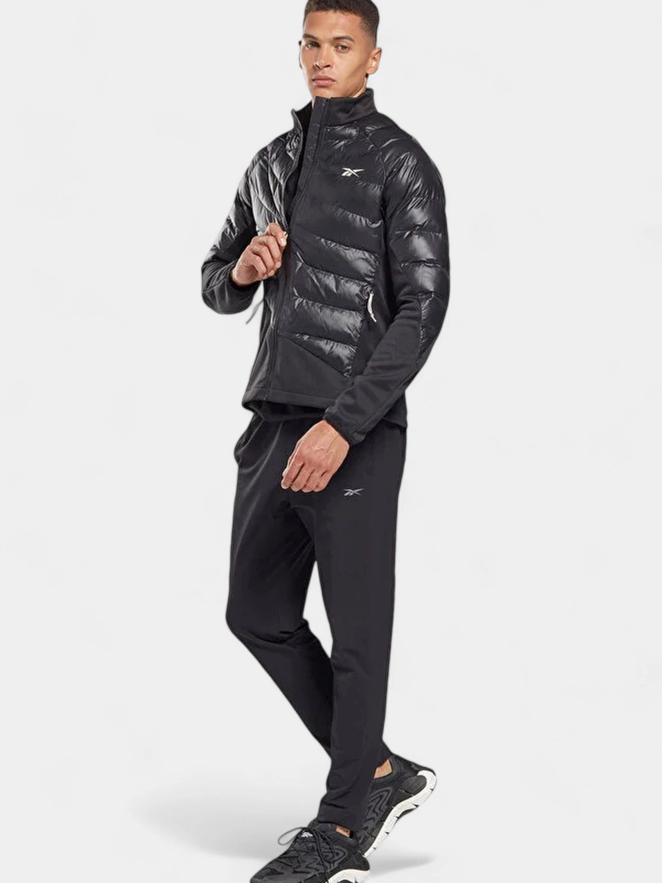 Куртки и дубленки Reebok модель HG8926 Фото