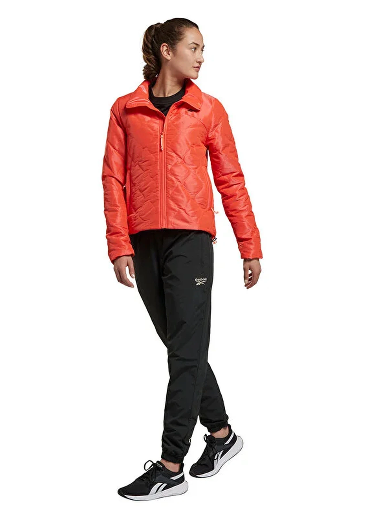 Куртки и дубленки Reebok модель HG8941 Куртки и дубленки Reebok модель HG8941 Фото