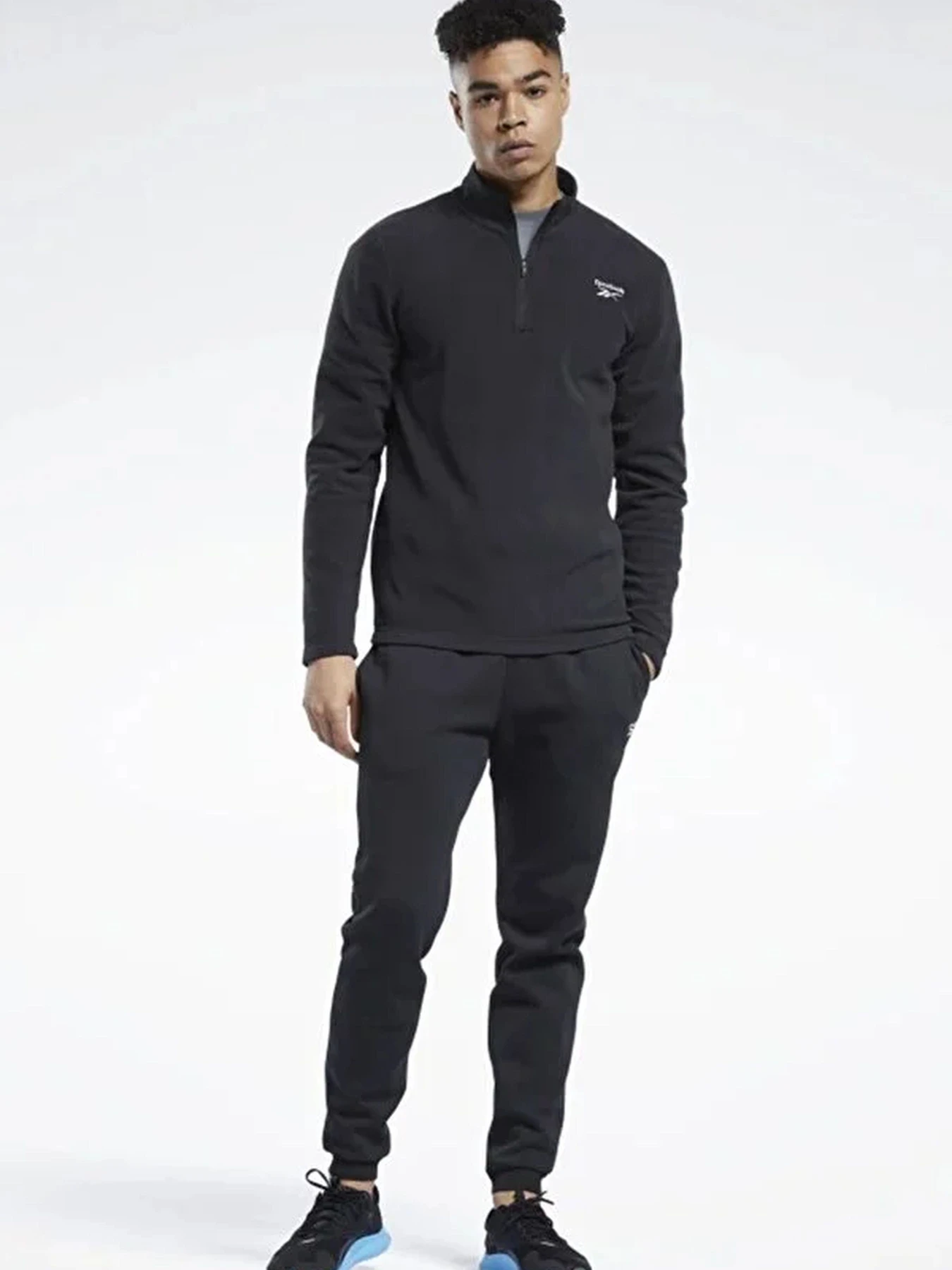 Худи и свитшоты Reebok модель GR8959 Худи и свитшоты Reebok модель GR8959 Фото