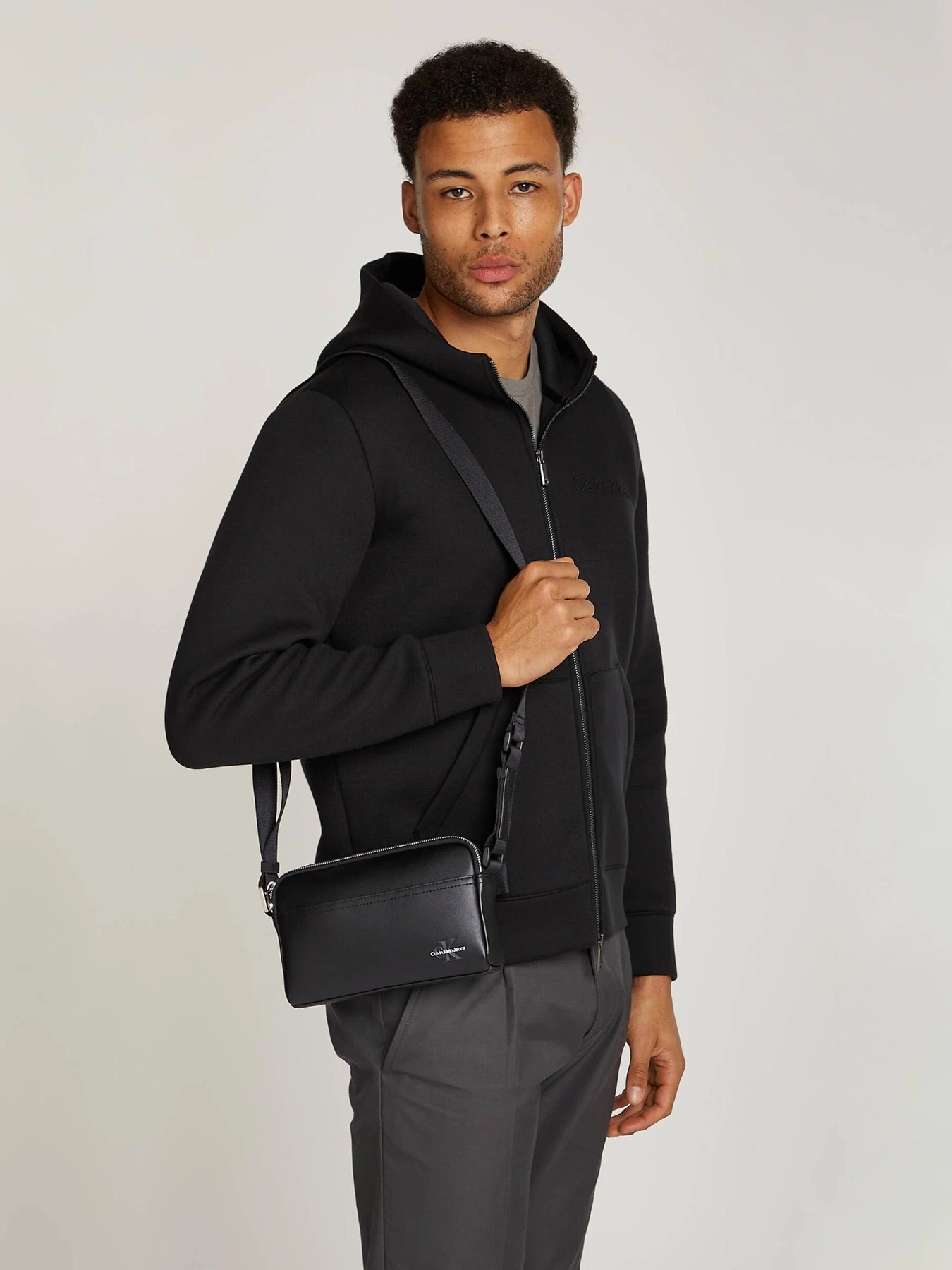 Сумки Calvin Klein модель K50K512575-BEH Фото