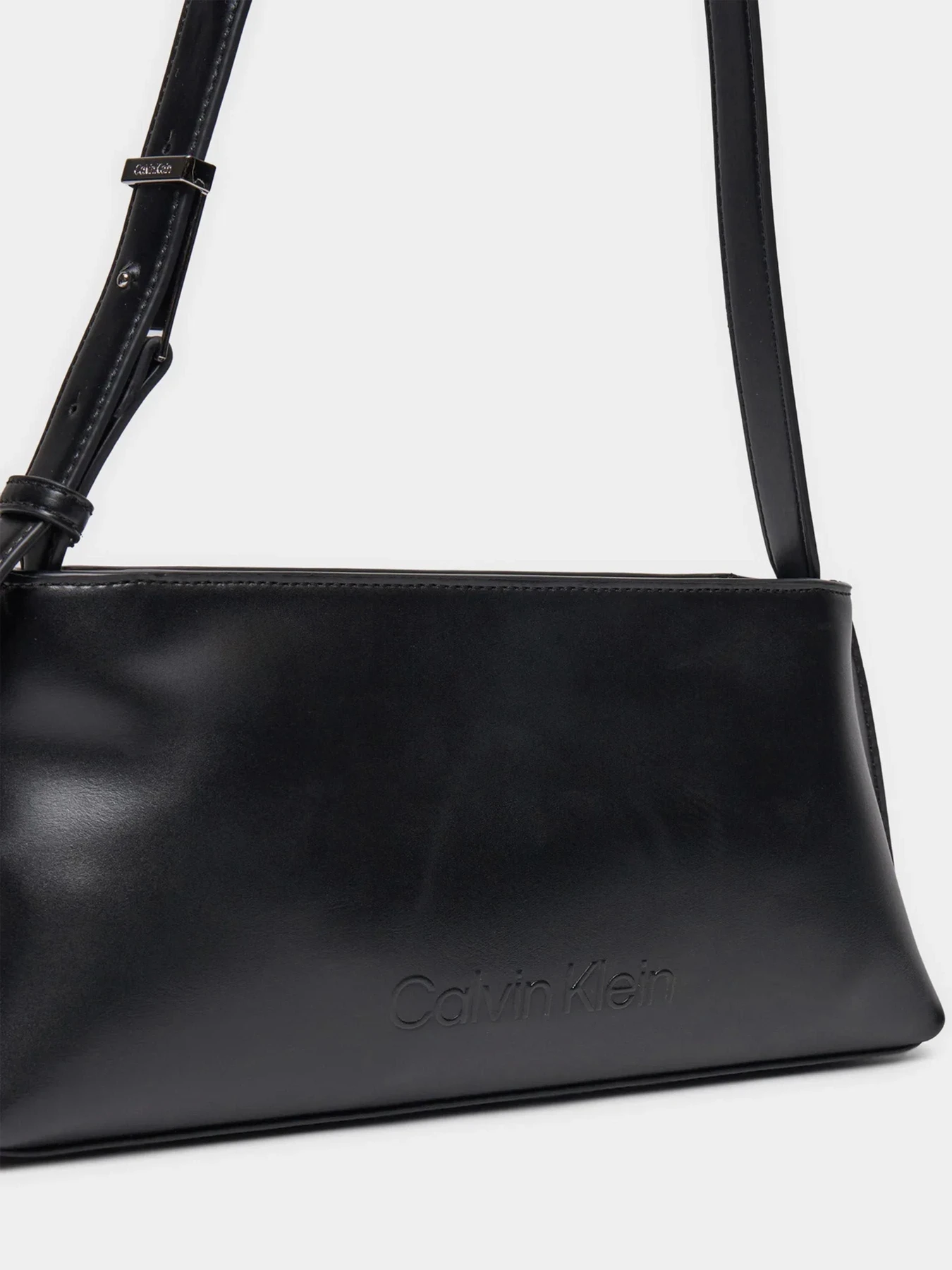 Сумки Calvin Klein модель K60K612550-BEH Фото