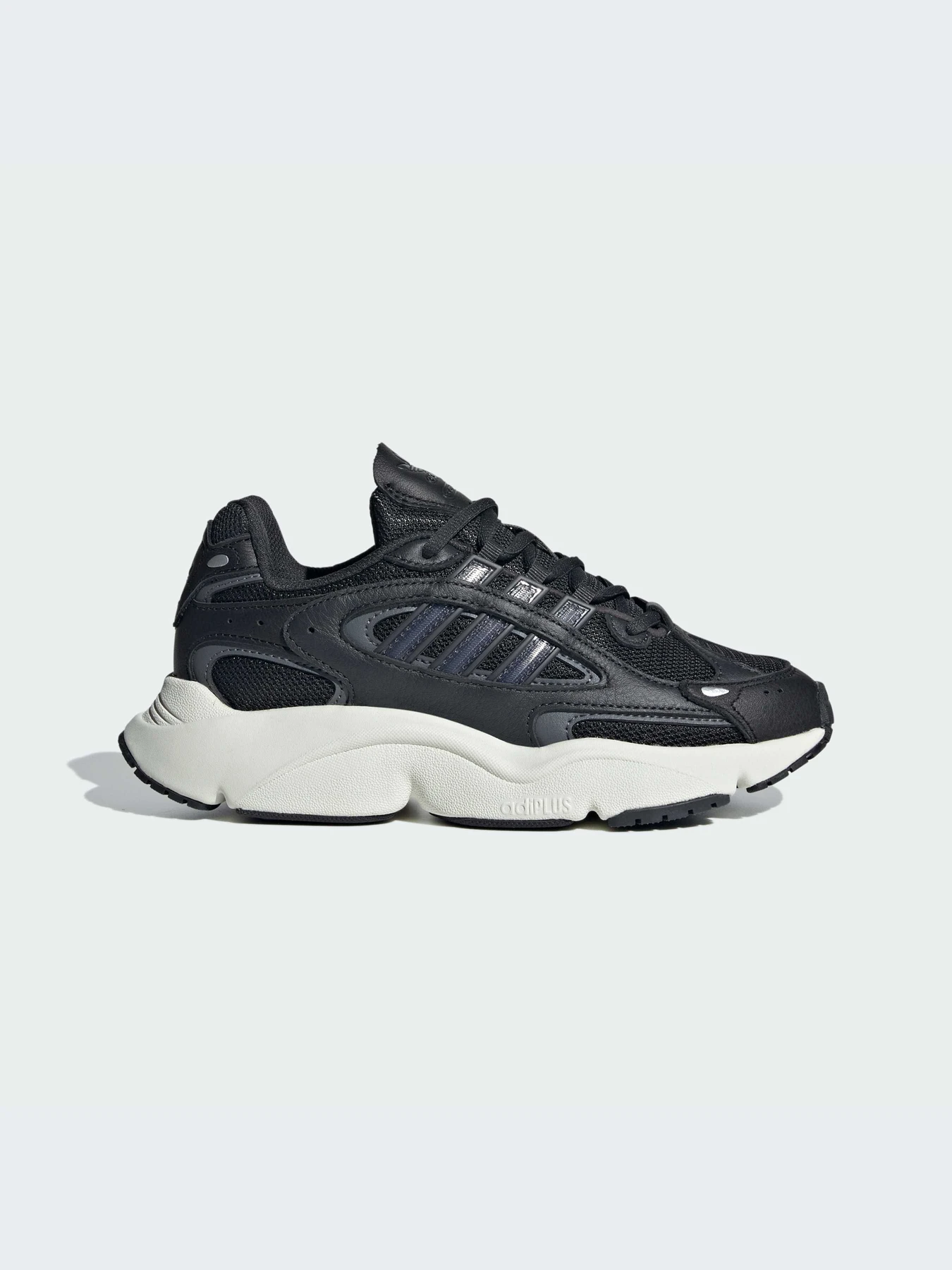 Кроссовки Adidas Ozweego модель IF9092-KZ Кроссовки Adidas Ozweego модель IF9092-KZ Фото