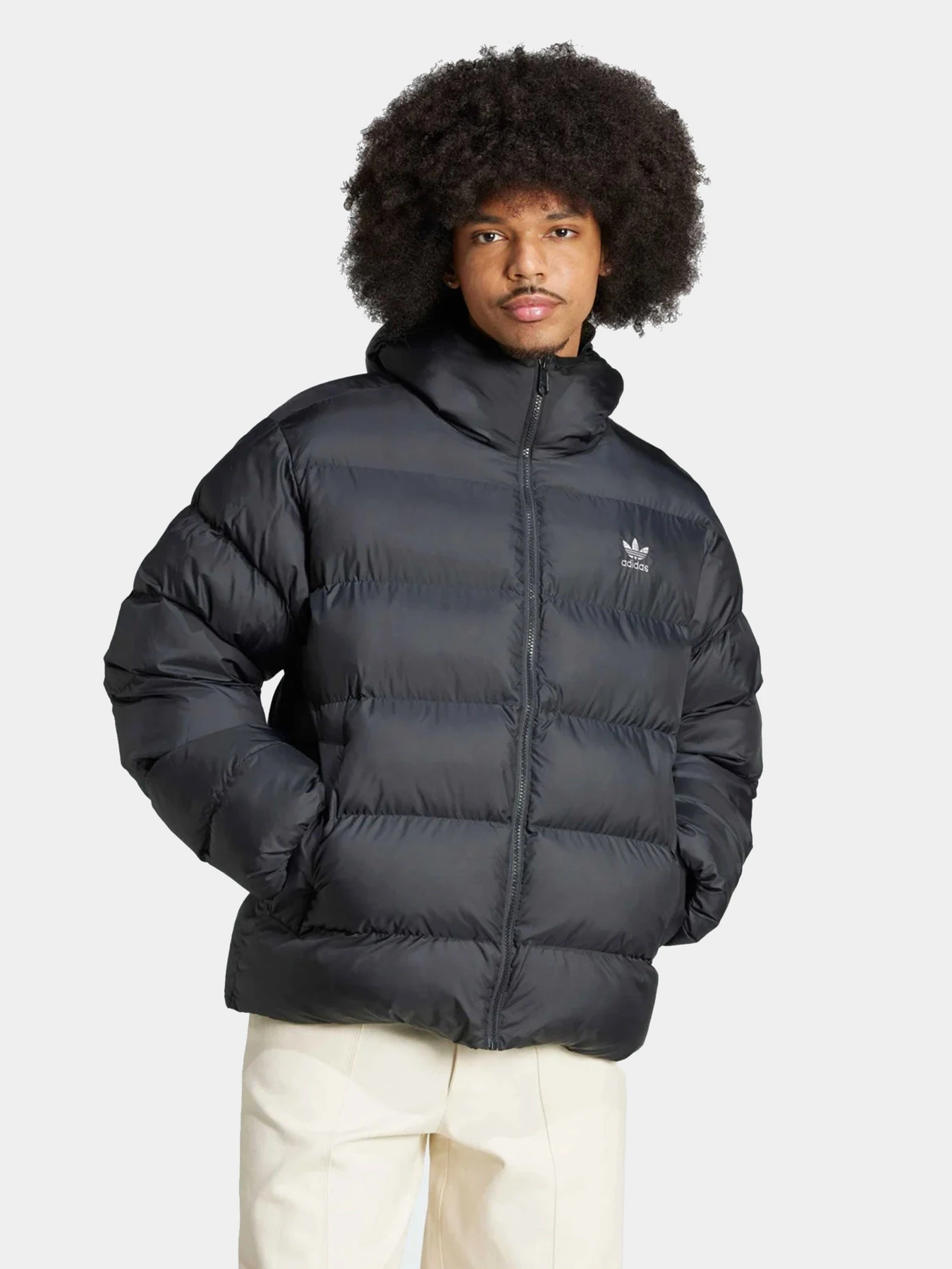 Куртки и дубленки Adidas модель IY3396 Куртки и дубленки Adidas модель IY3396 Фото