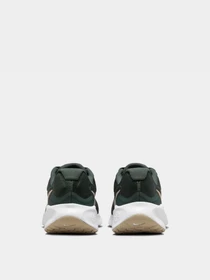 Кроссовки NIKE модель FB2208-300 Фото