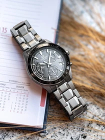 Часы CASIO модель EFV-540DC-1CVUEF Фото