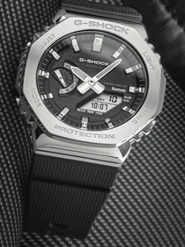 Часы CASIO модель GBM-2100-1AER Фото