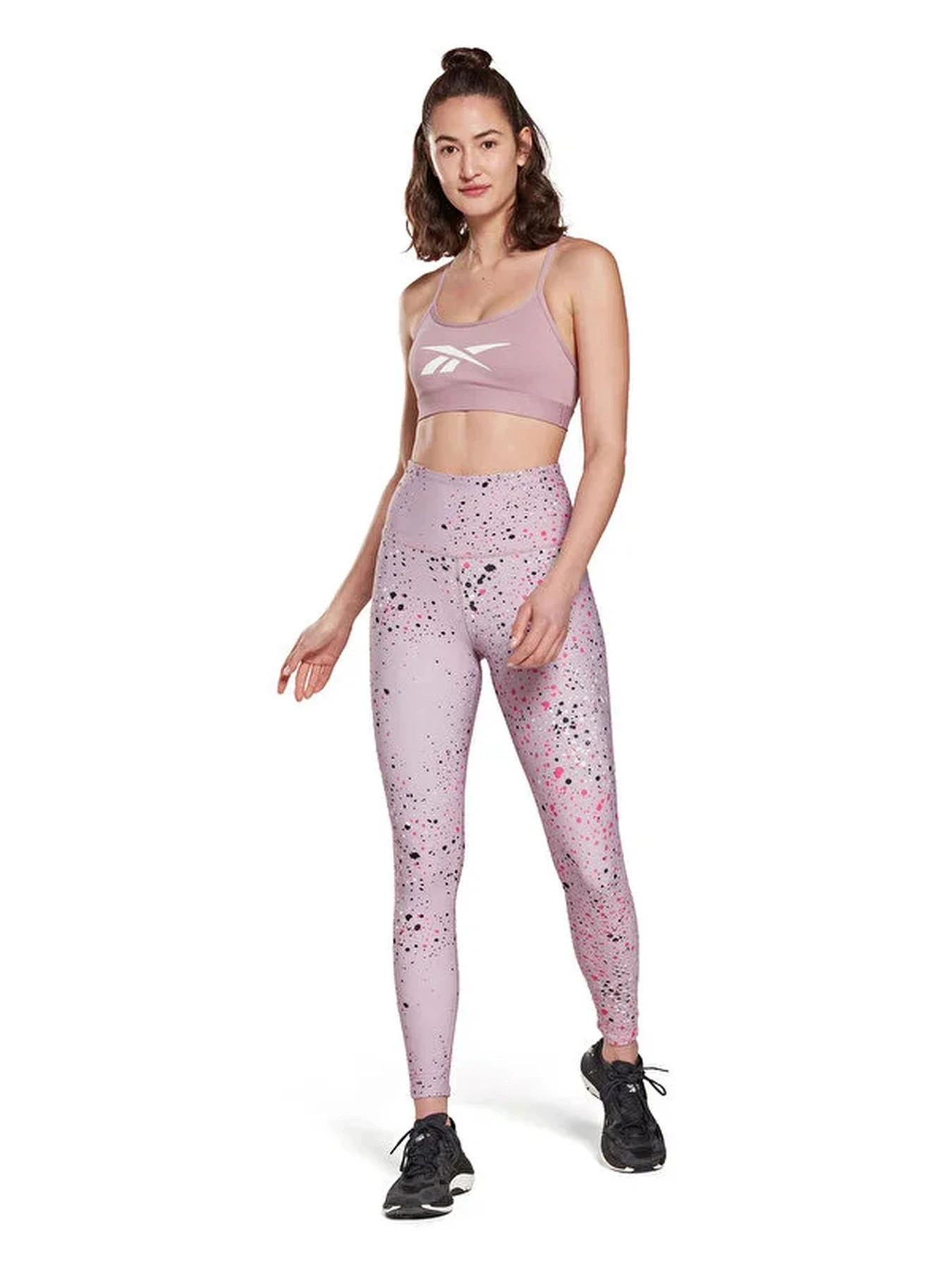 Брюки Reebok модель HK6836 Брюки Reebok модель HK6836 Фото