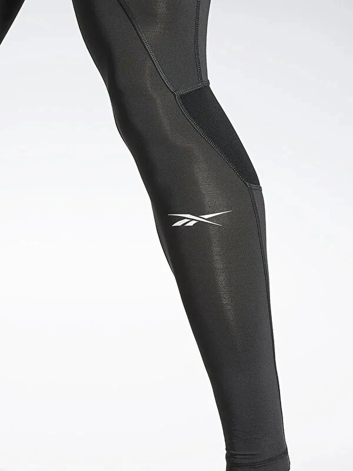 Брюки Reebok модель HG6381 Брюки Reebok модель HG6381 Фото