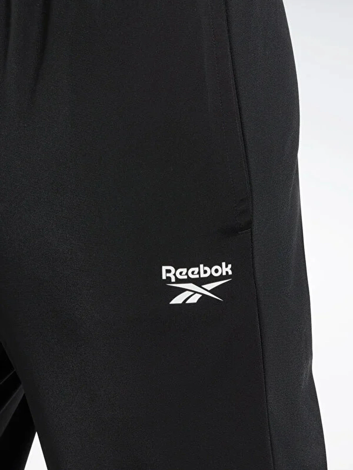 Брюки Reebok модель HR3053 Брюки Reebok модель HR3053 Фото