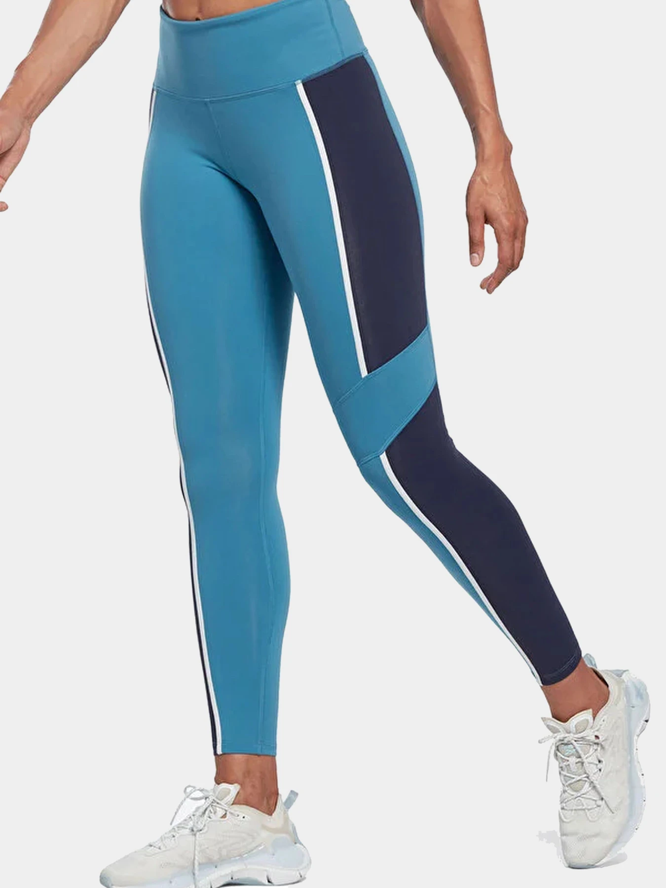 Брюки Reebok модель HS4767 Брюки Reebok модель HS4767 Фото