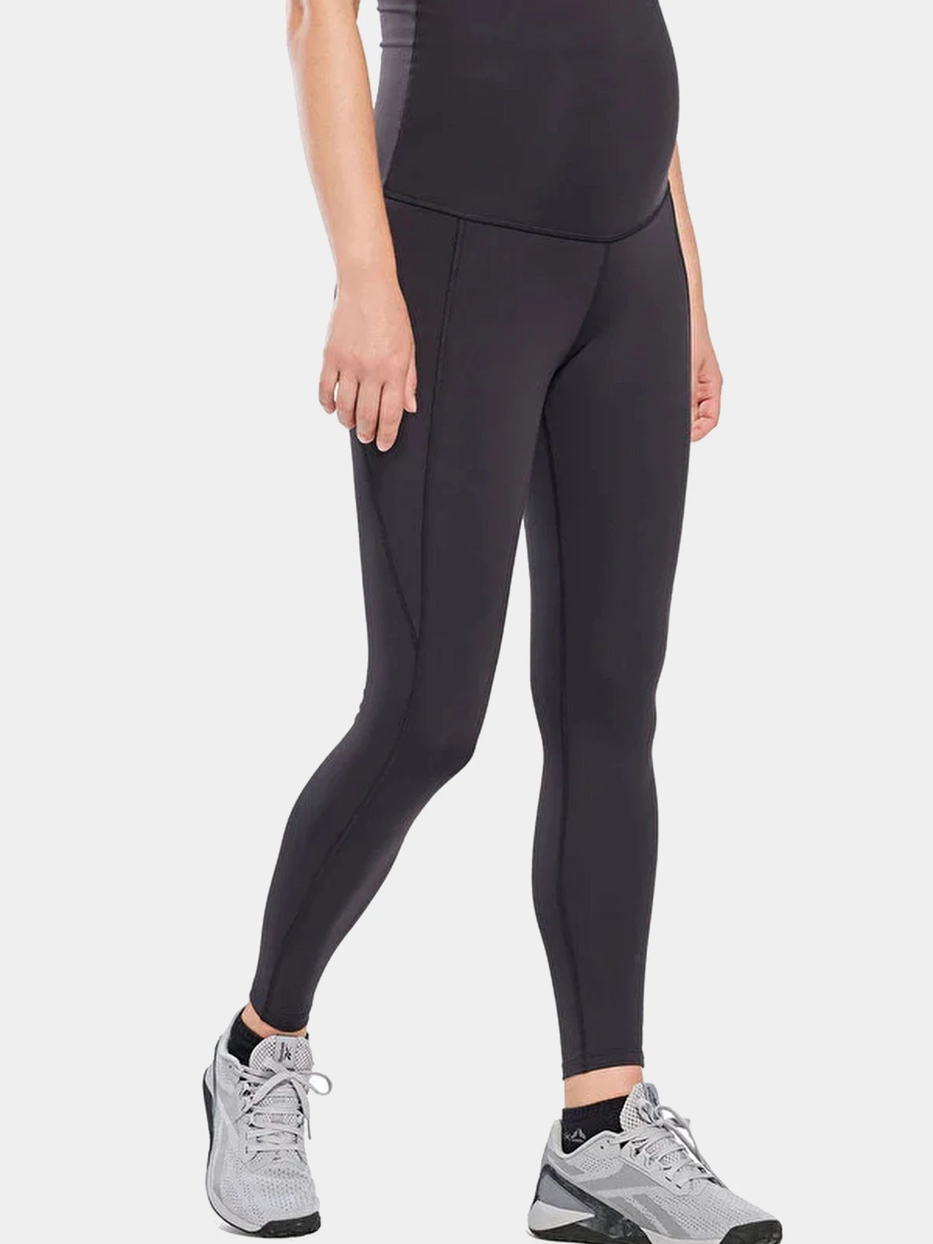 Брюки Reebok модель HT6997 Брюки Reebok модель HT6997 Фото